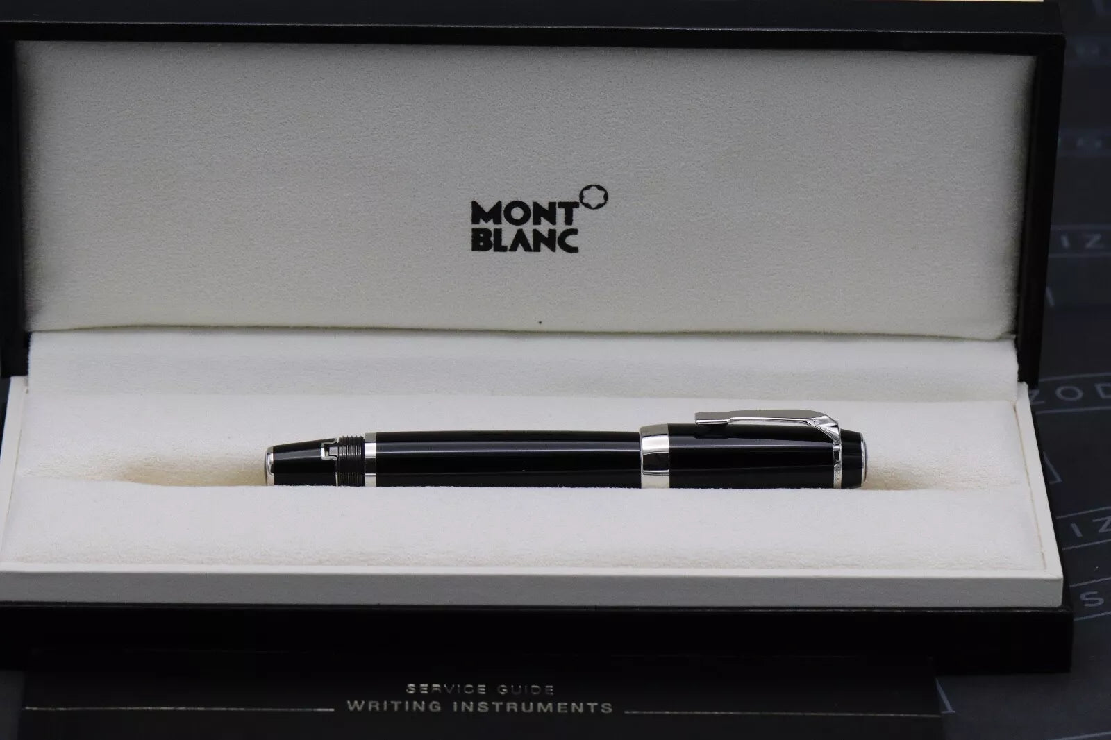 Montblanc Boheme Platinum Line No Stone Fountain Pen - Broad Nib image 7