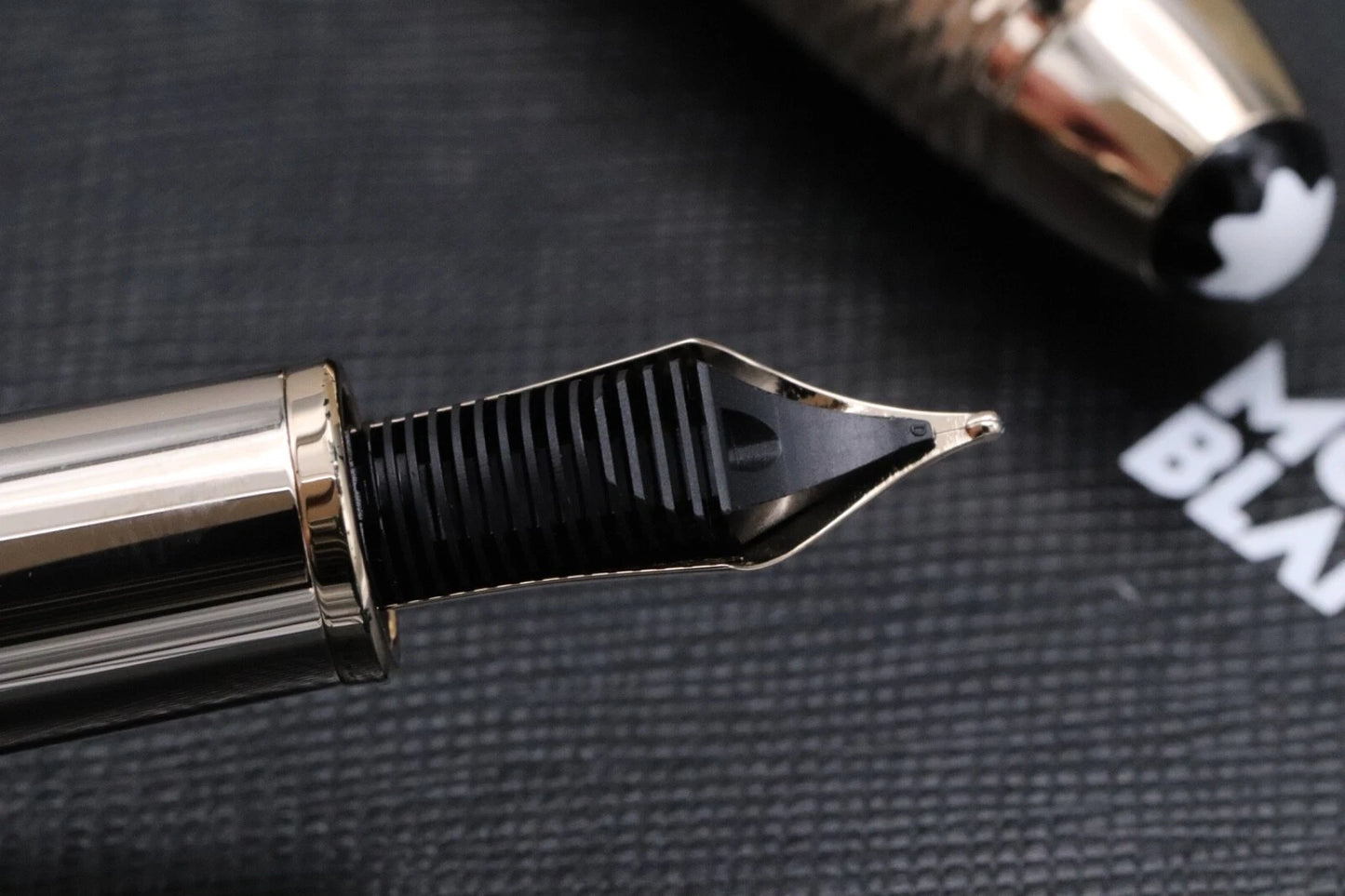Montblanc Meisterstuck LeGrand Geometry Gold-Coated Fountain Pen image 8