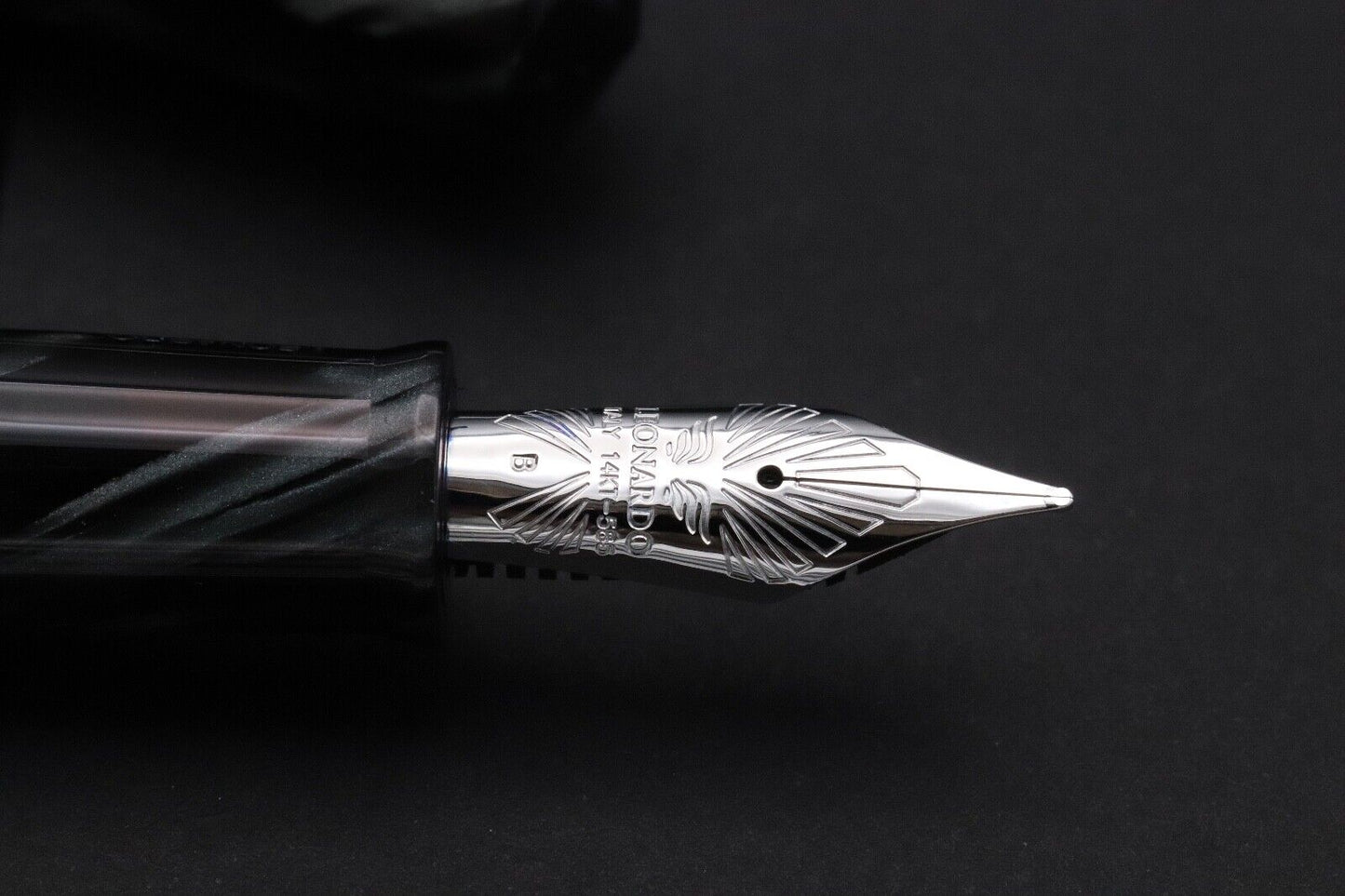 Leonardo Gioiellino Lever Filler Pearl Grey Celluloid Fountain Pen - Broad Nib image 2