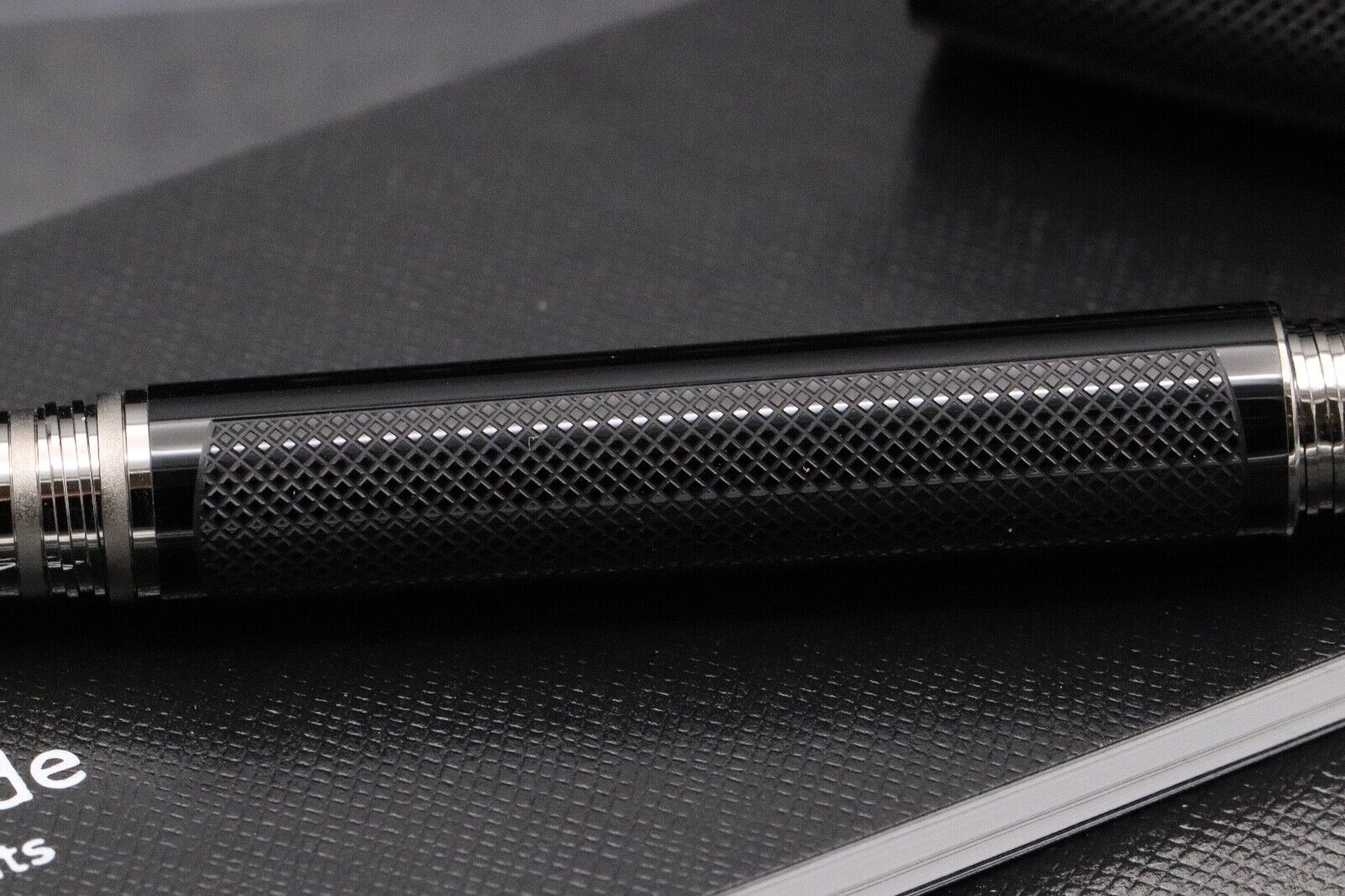 Montblanc Starwalker Extreme Rollerball / Fineliner Pen - UNUSED image 3