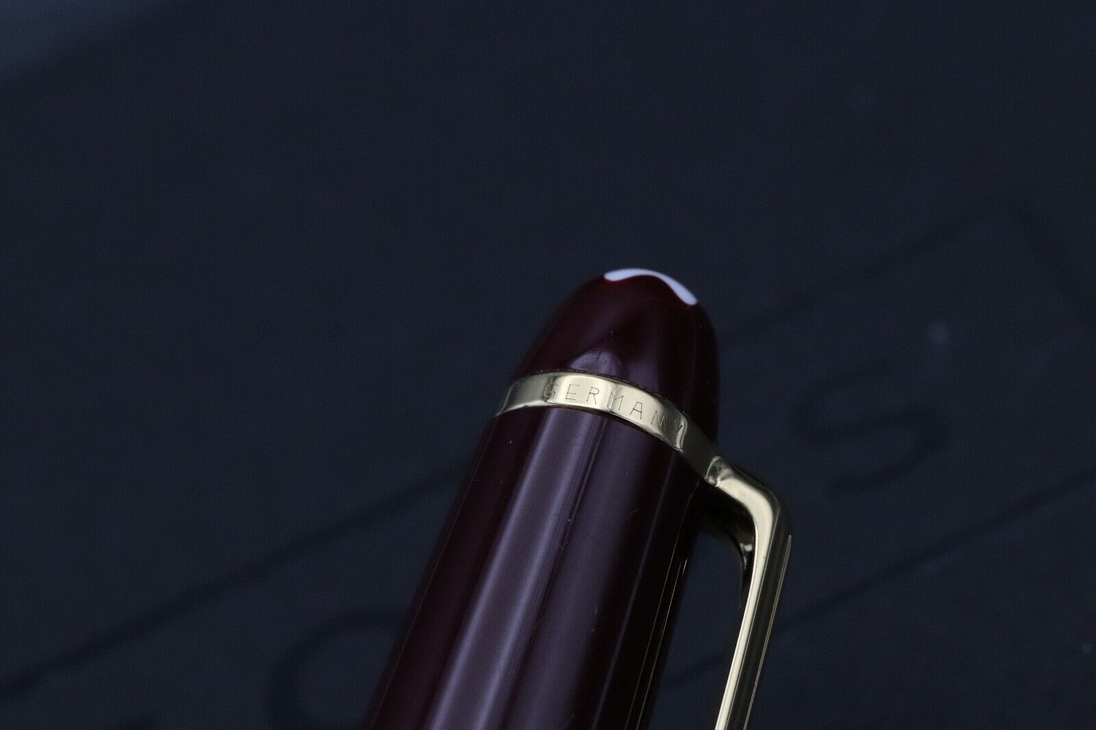 Montblanc Meisterstuck 164 Classique Bordeaux Ballpoint Pen image 4