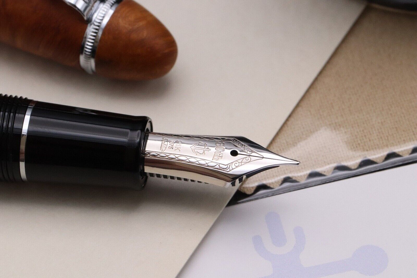 Sailor 1911 Profit Briarwood 30th Anniversary LE1000 Fountain Pen image 3