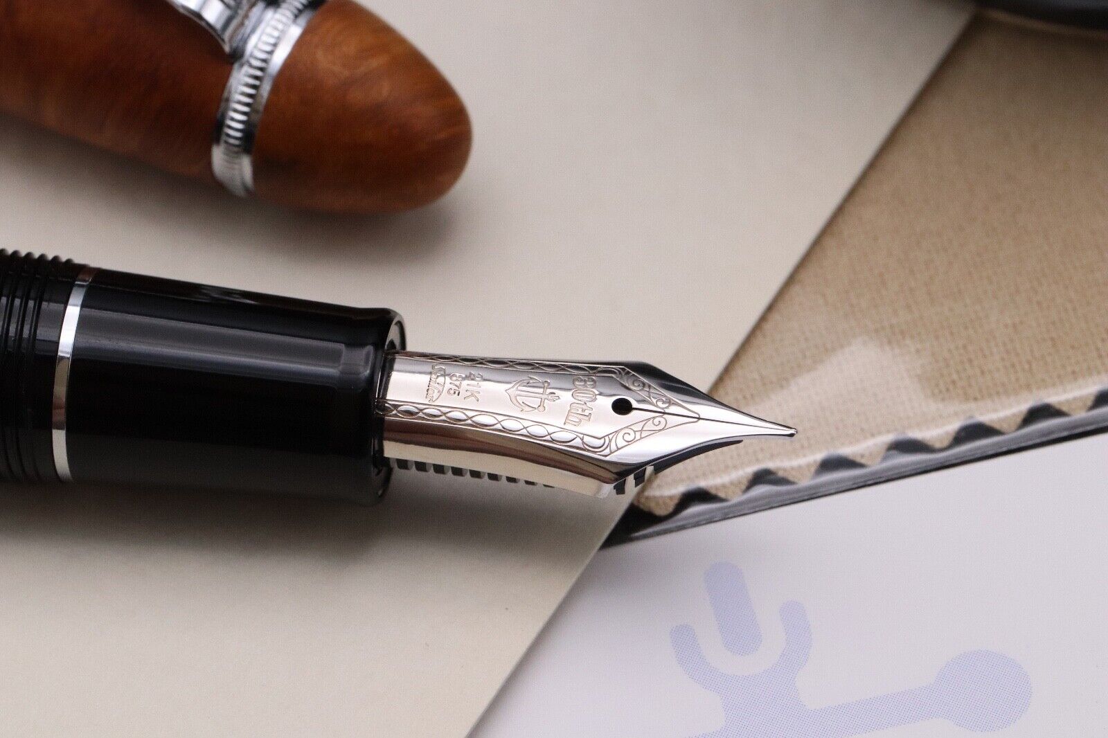 Sailor 1911 Profit Briarwood 30th Anniversary LE1000 Fountain Pen image 3