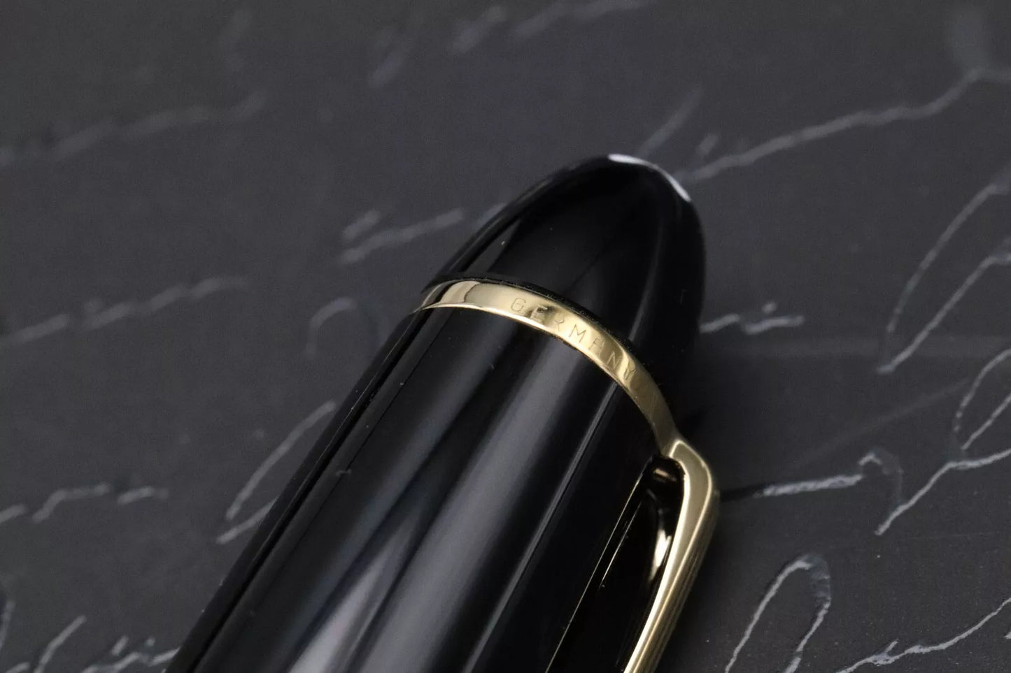 Montblanc Meisterstuck 146 LeGrand Gold-Coated Fountain Pen image 7