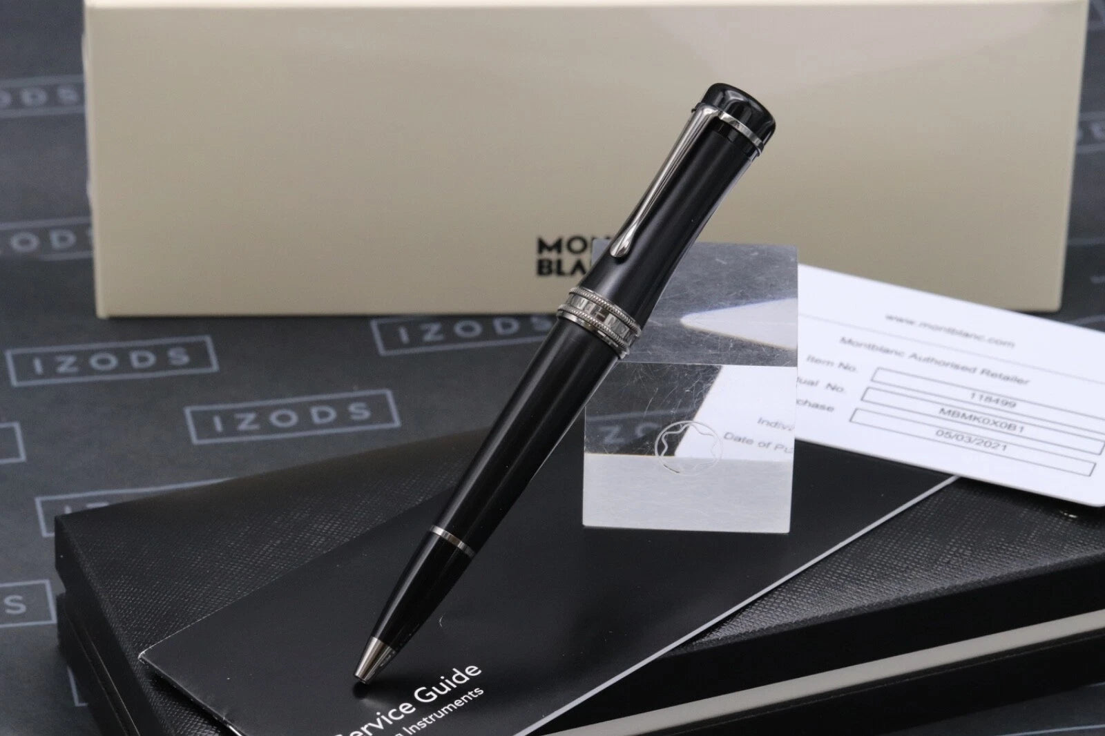 Montblanc Bonheur Boyfriend Ballpoint Pen image 5
