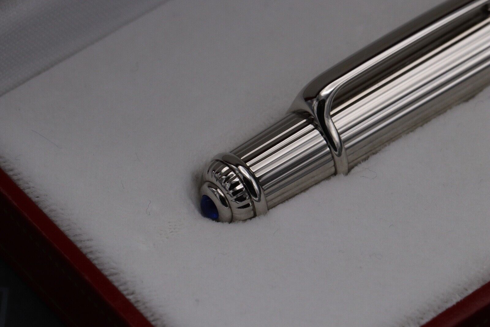 Cartier Diabolo Platinum-Plated Godron Ballpoint Pen image 4