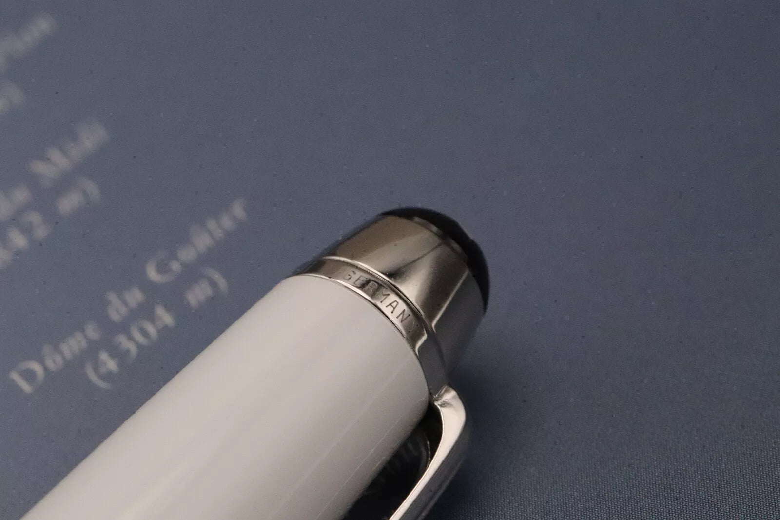 Montblanc Meisterstuck Classique Tribute Solitaire Fountain Pen - UNUSED image 6