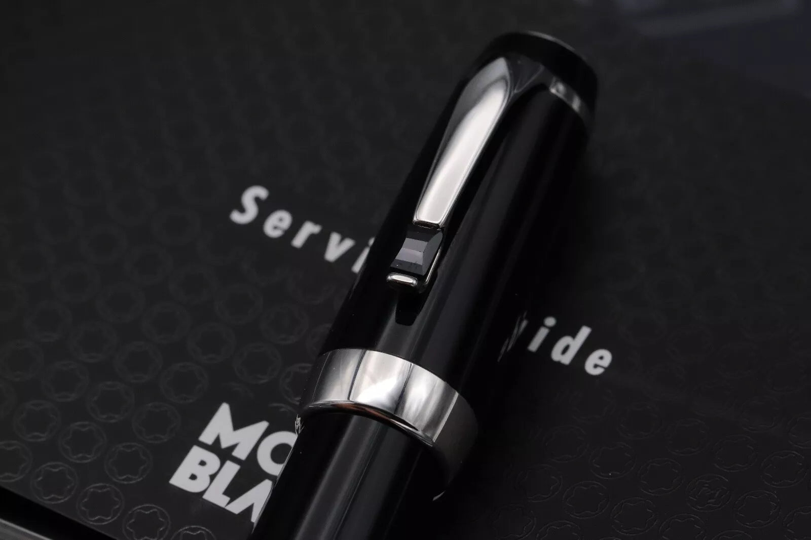 Montblanc Boheme Noir Fountain Pen image 5