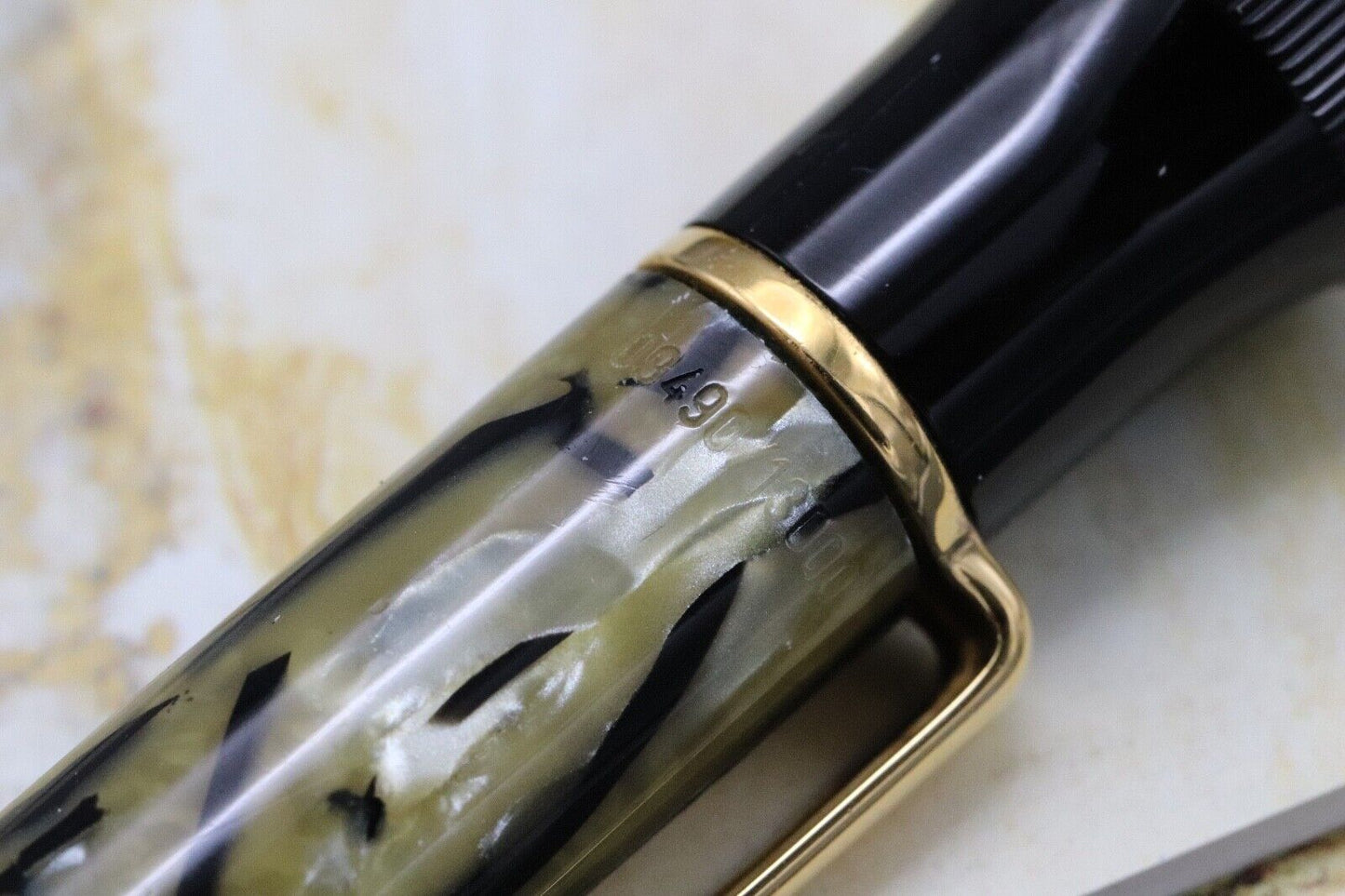 Montblanc Writers Edition Oscar Wilde Ballpoint Pen image 4