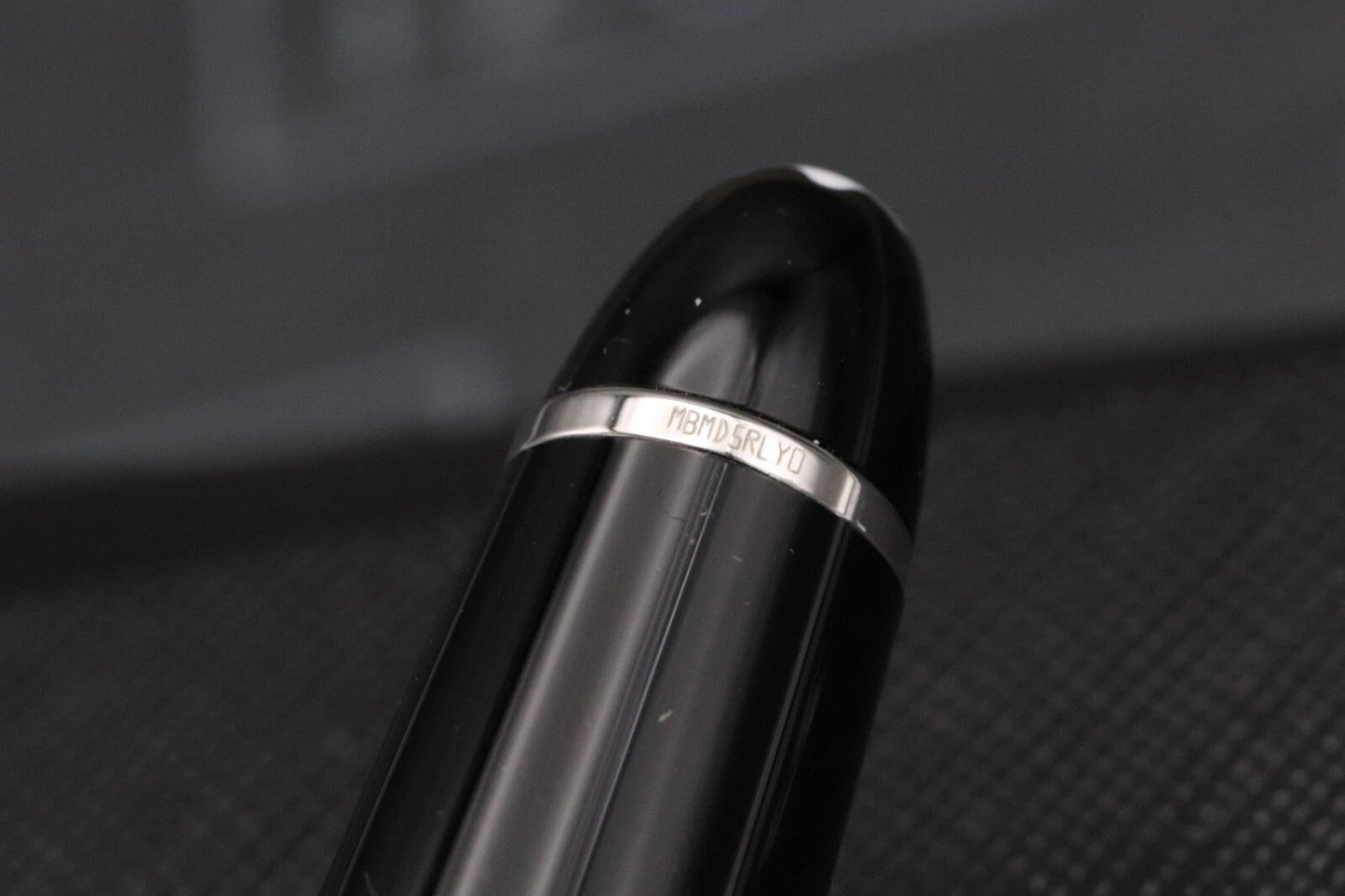 Montblanc Meisterstuck 146 LeGrand Platinum-Coated Fountain Pen - UNUSED image 2