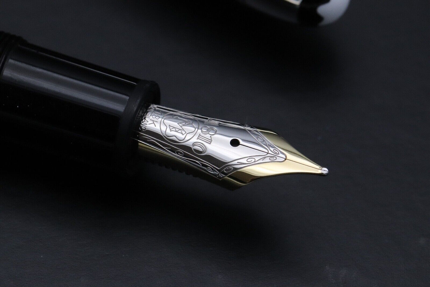 Montblanc Meisterstuck 146 LeGrand Silver Fibre Guilloche Fountain Pen - UNUSED image 2