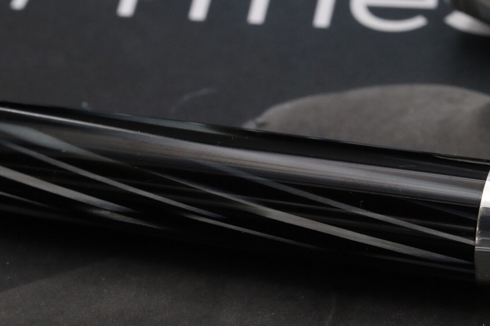 Montegrappa Extra Colori Del Mare Sharks LE15 Celluloid Fountain Pen image 3