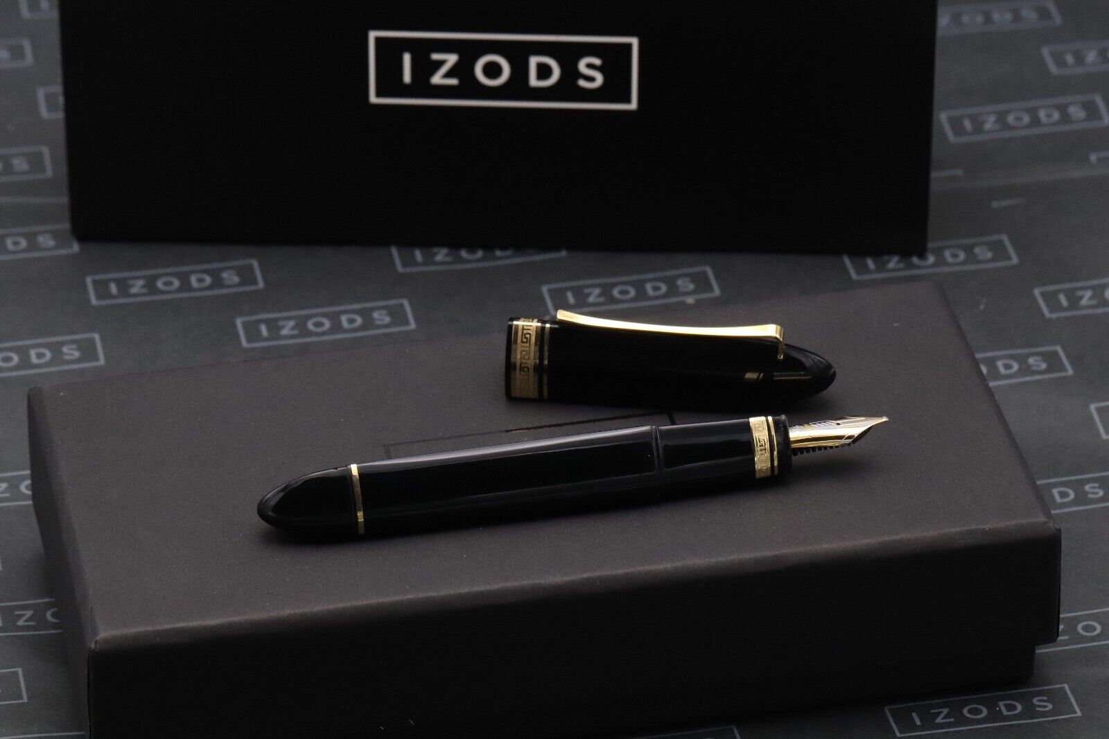 Omas 360 Magnum Black Gold Fountain Pen - Stub Sorowka Nib image 0
