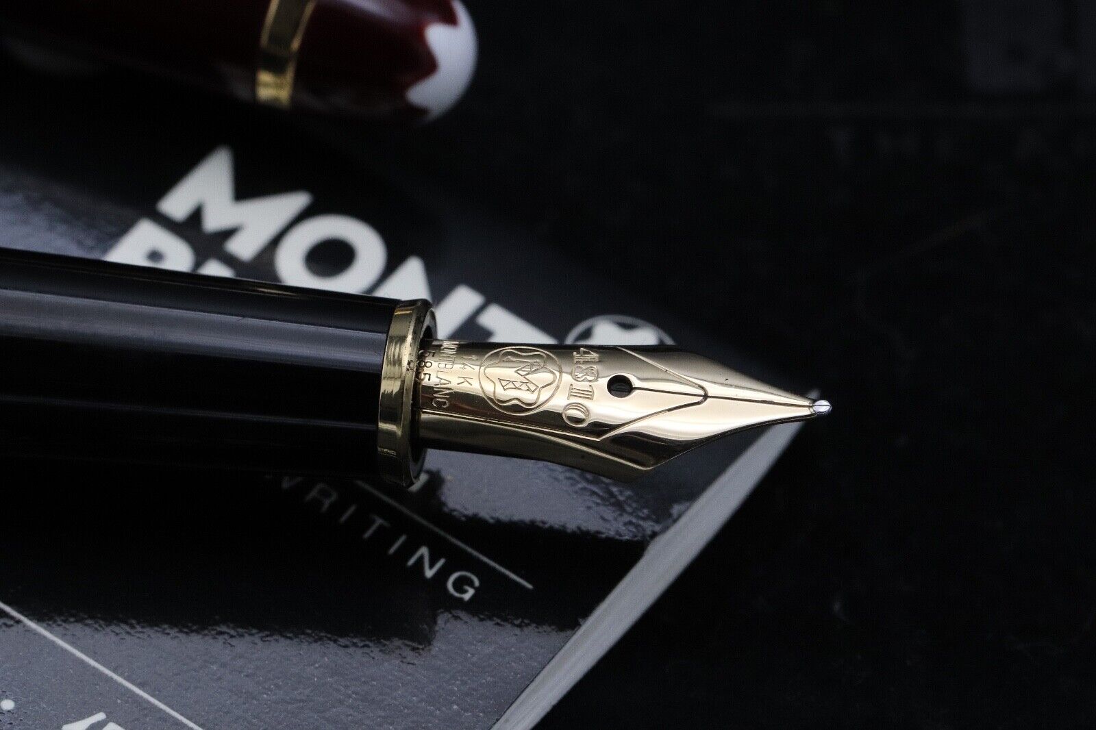 Montblanc Meisterstuck 144 Classique Bordeaux (Black Section) Fountain Pen image 2