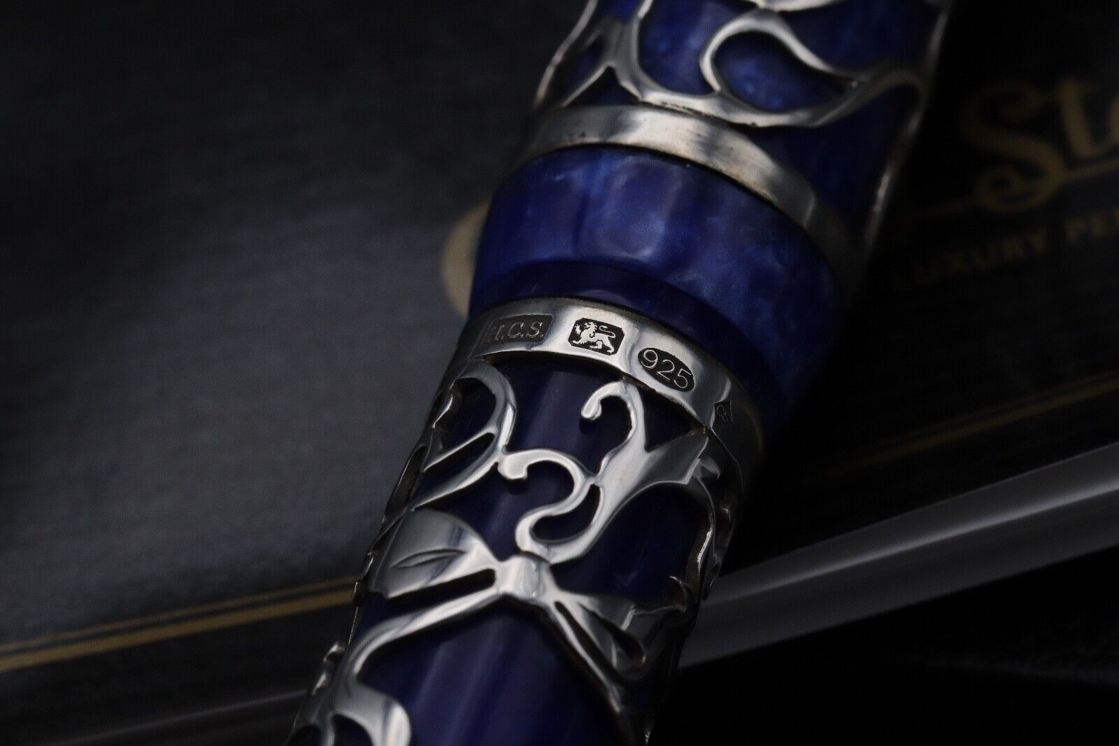 Conway Stewart Chatsworth Simpole Silver Blue LE25 Fountain Pen - UNUSED image 4