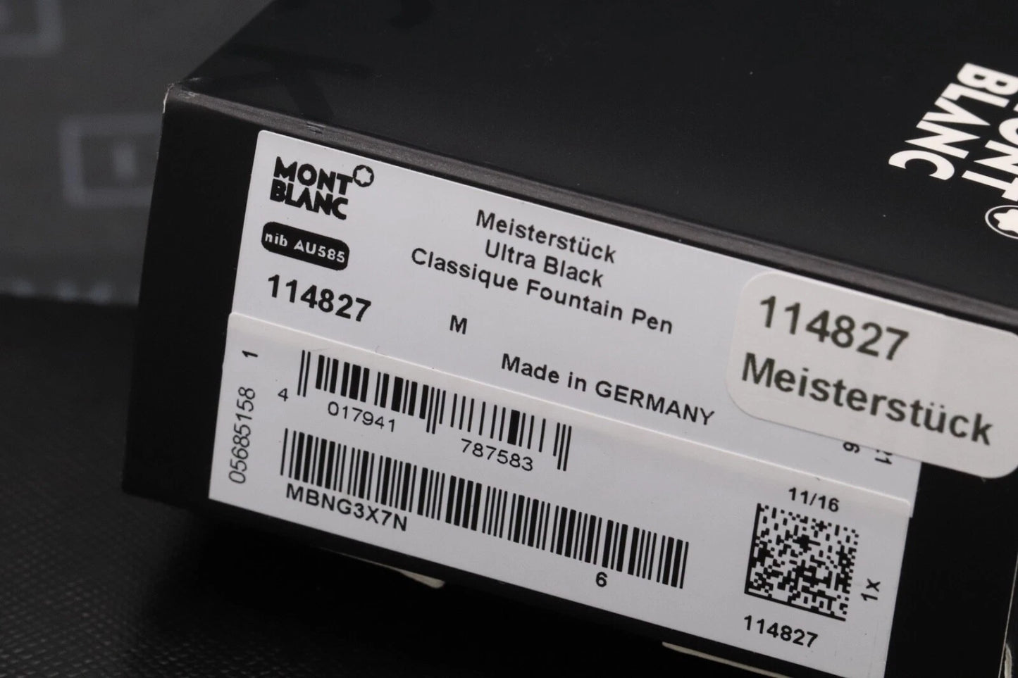 Montblanc Meisterstuck Classique Ultra Black Fountain Pen image 3