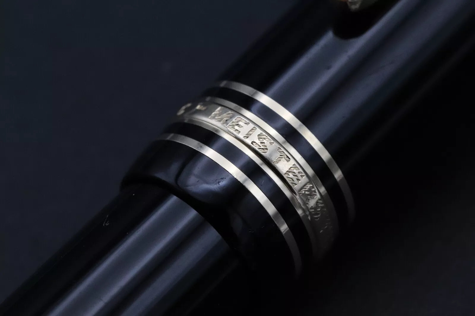 Montblanc Meisterstuck 146 LeGrand Gold Coated Fountain Pen - Monotone M Nib image 5