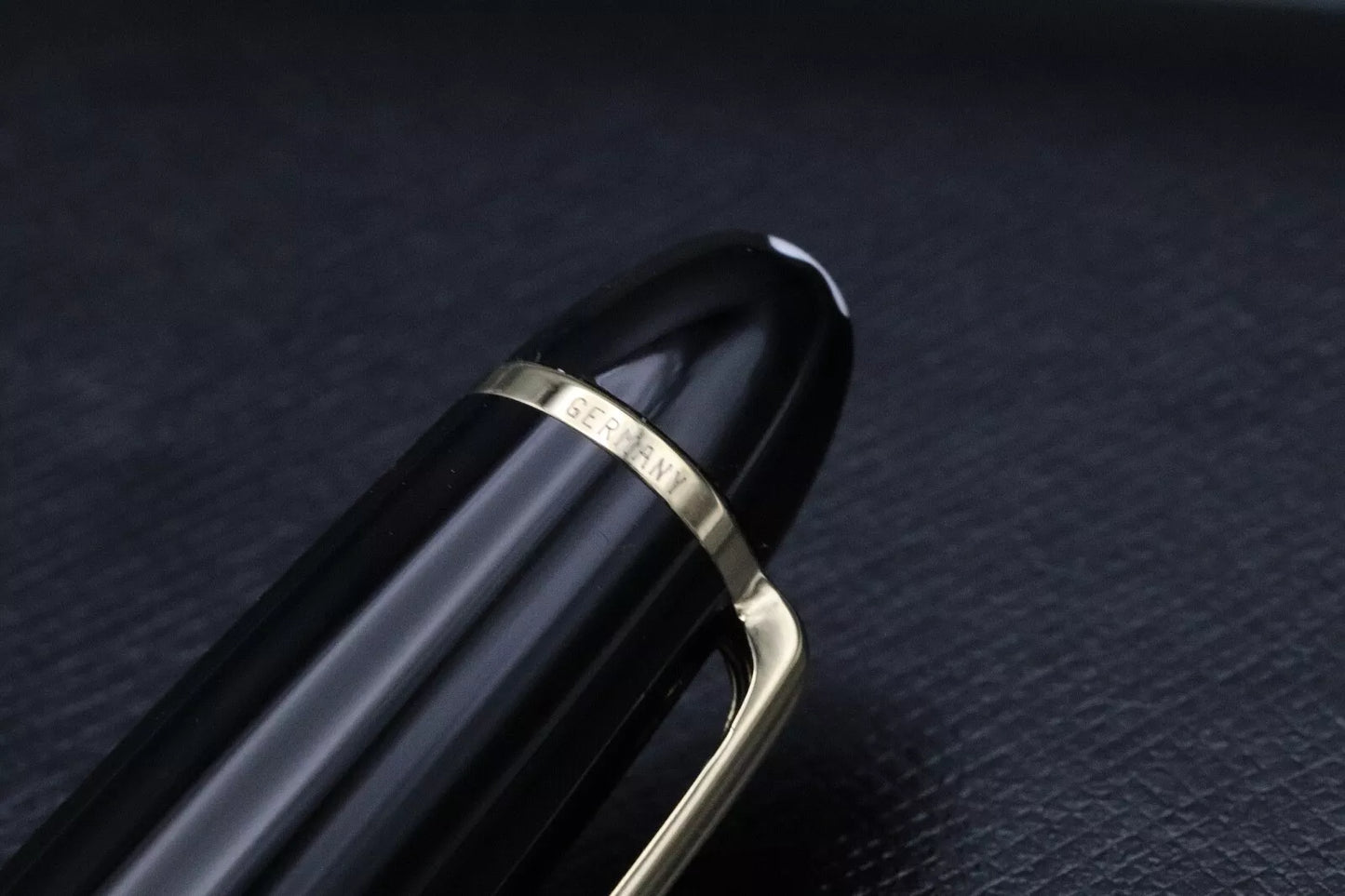 Montblanc Meisterstuck 146 LeGrand Gold-Coated Fountain Pen image 6