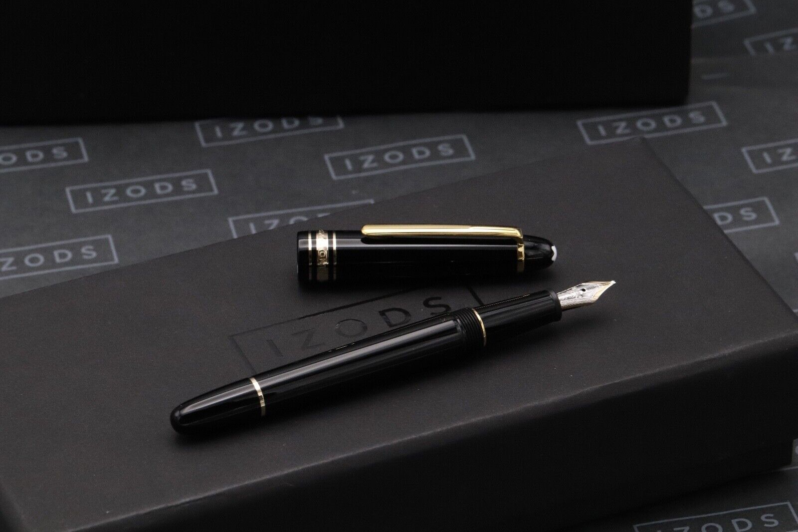 Montblanc Meisterstuck 145 Classique Gold Coated Fountain Pen - Broad Nib image 1