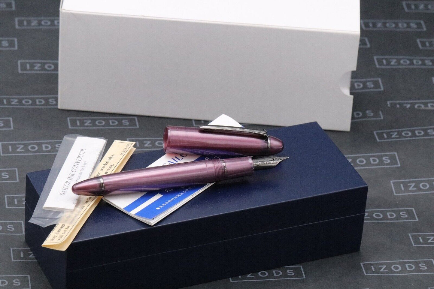 Sailor 1911L Ringless Simply Red Fountain Pen - Medium Nib image 0