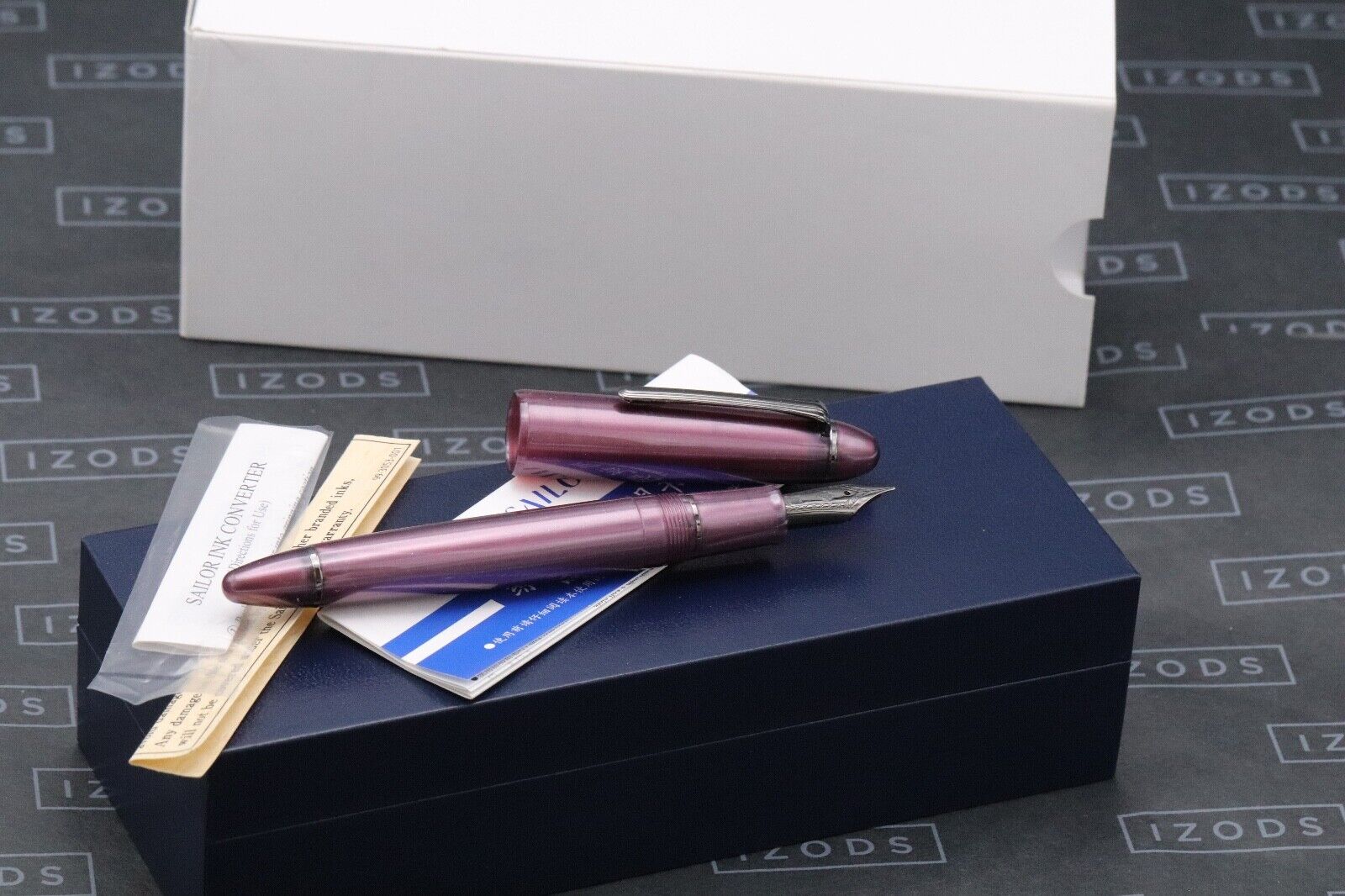 Sailor 1911L Ringless Simply Red Fountain Pen - Medium Nib image 0