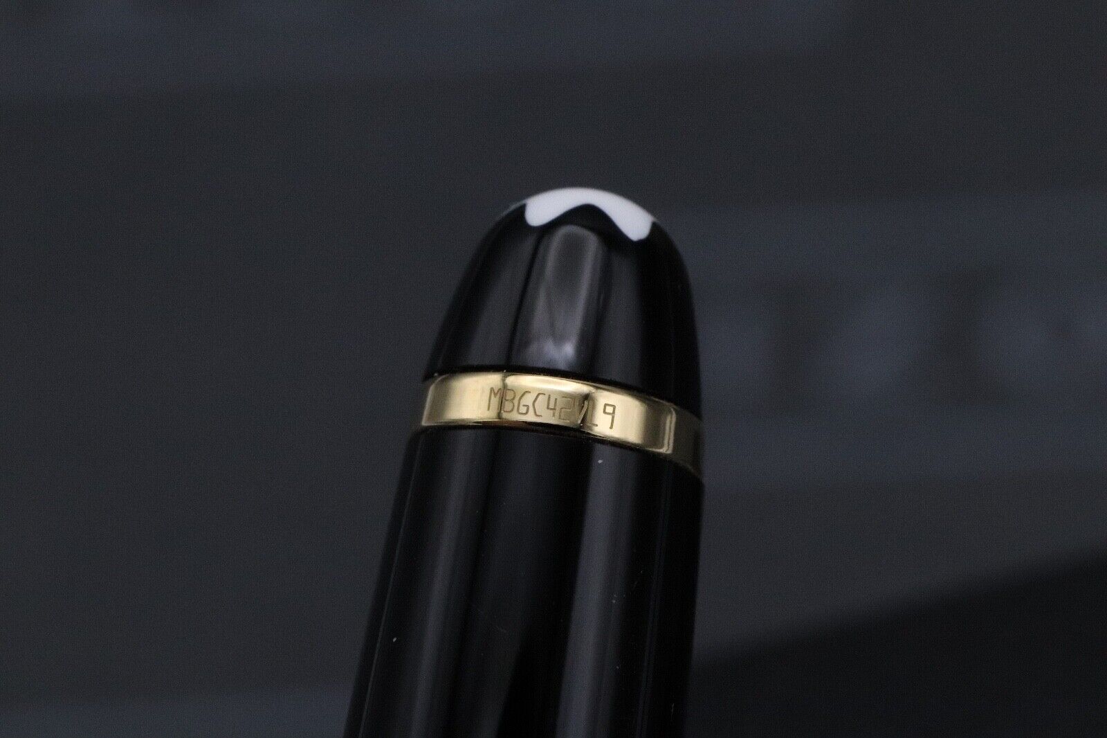 Montblanc Meisterstück 164 Classique Gold Coated Ballpoint Pen image 3