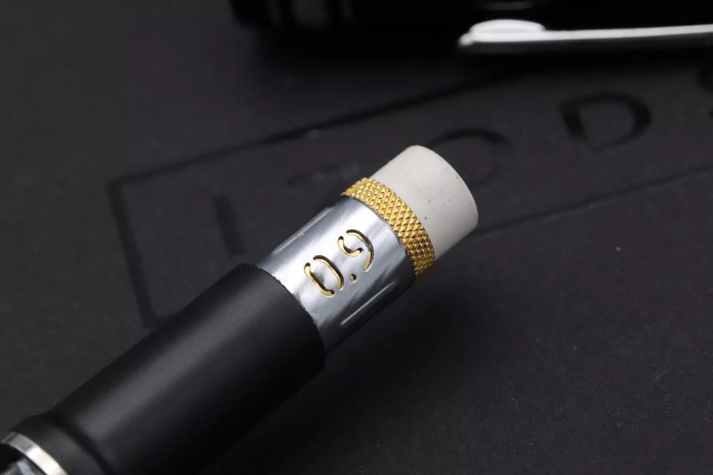 Montblanc Meisterstuck 167 LeGrand Platinum Coated Mechanical Pencil image 5