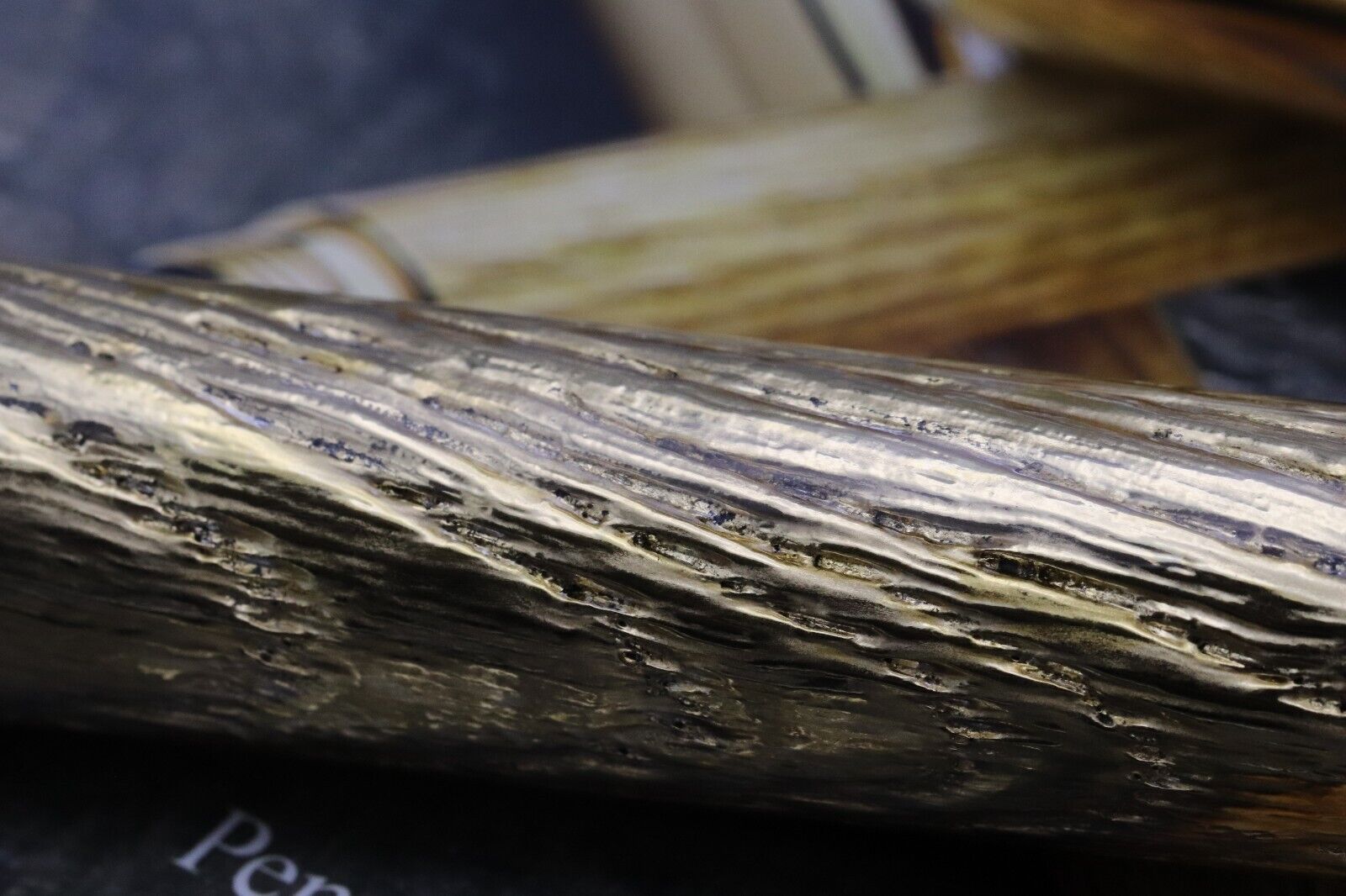 Graf von Faber-Castell Pen of the Year 2012 Oak Wood Fountain Pen - UNUSED image 3
