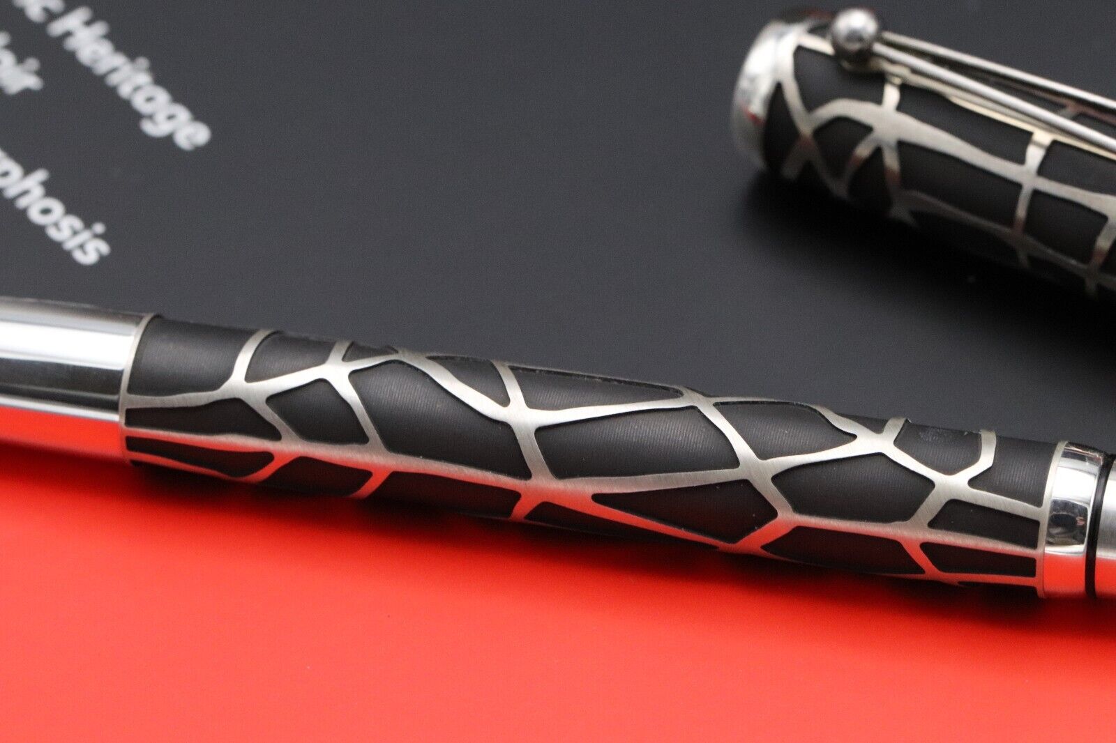 Montblanc Heritage Rouge et Noir Metamorphosis LE1906 Fountain Pen - UNUSED image 3