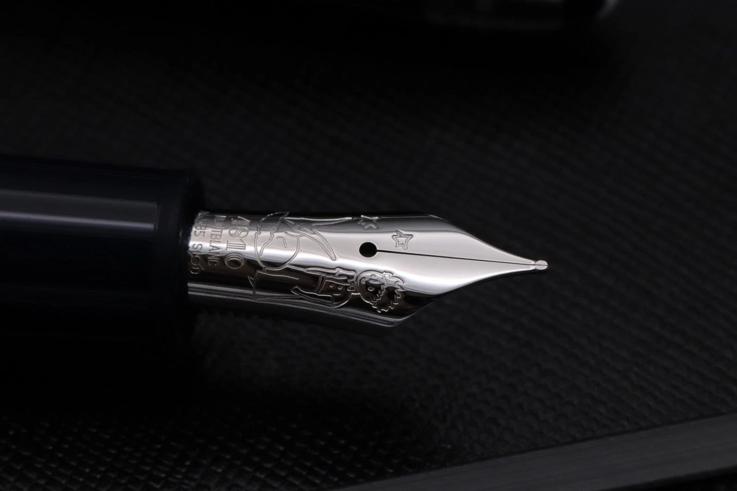 Montblanc Meisterstuck 146 LeGrand Le Petit Prince Fountain Pen