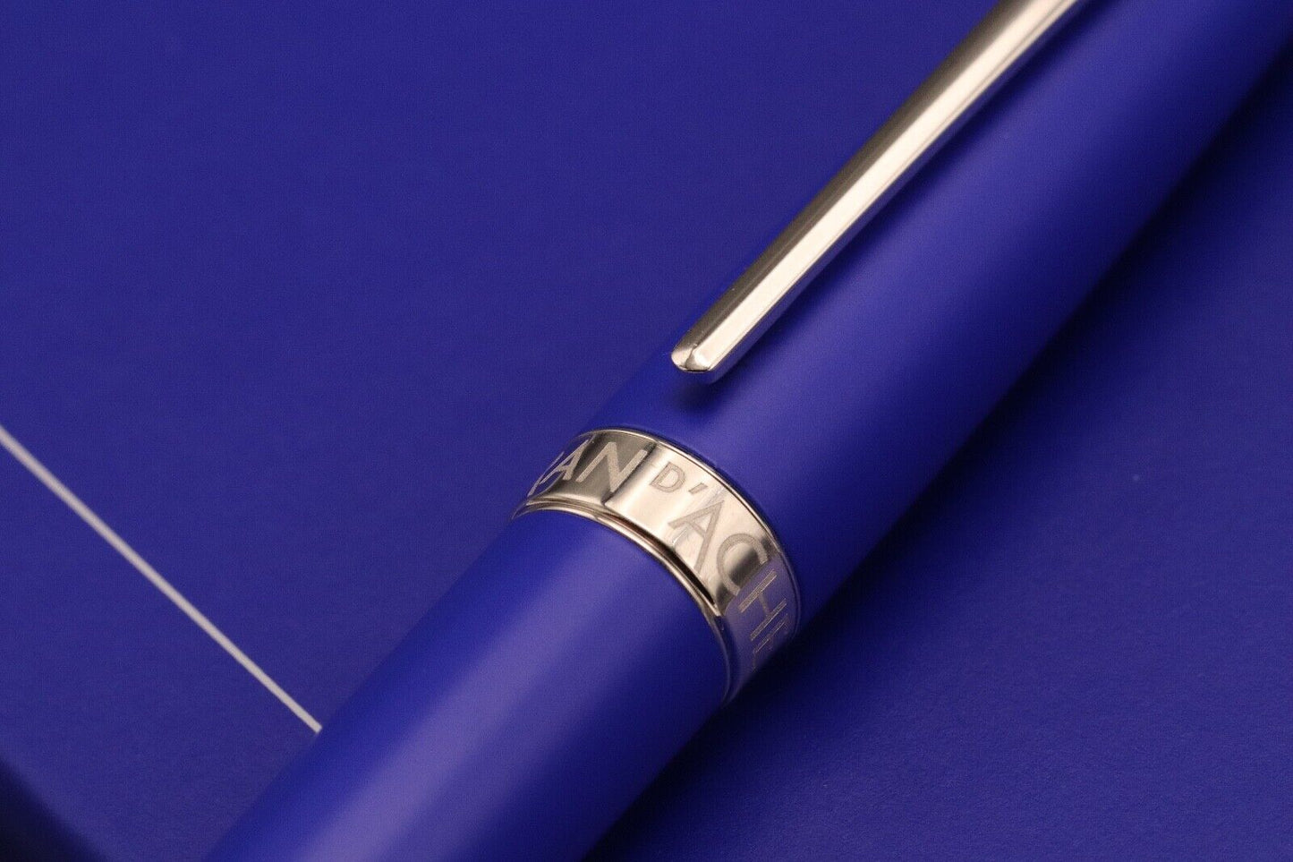 Caran d'Ache Leman Limited Edition Klein Blue Fountain Pen image 4