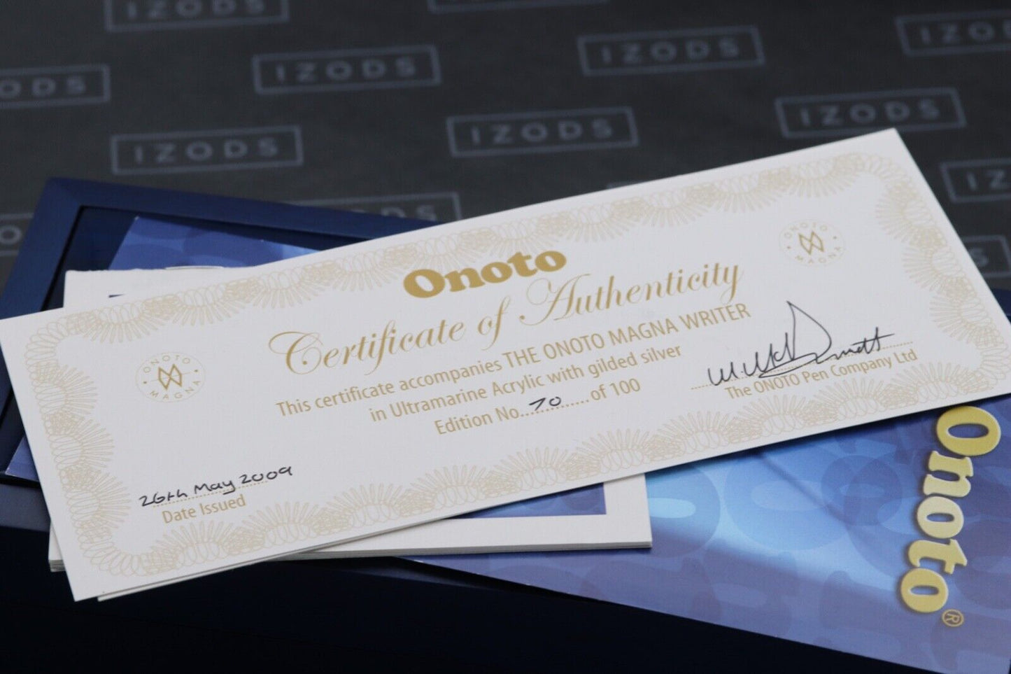 Onoto The Magna Writer Ultramarine Limited Edition Fountain Pen image 7