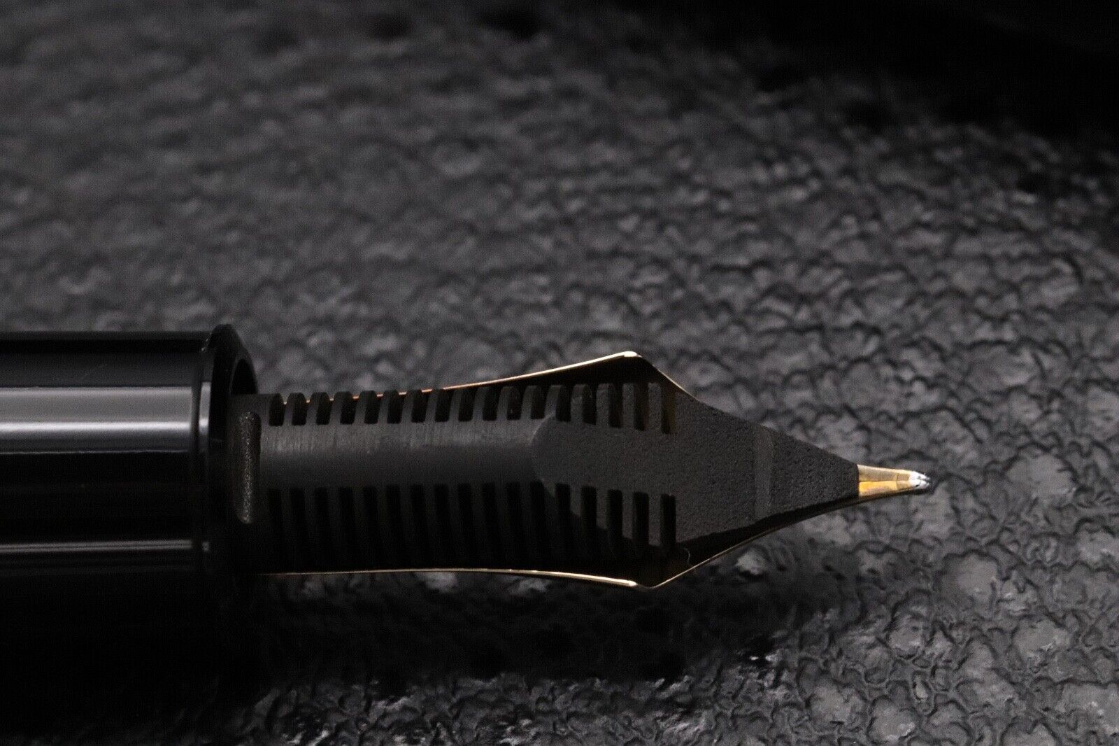 Montblanc Meisterstuck 149 Gold-Coated Fountain Pen - 1972-75 - UNUSED image 2