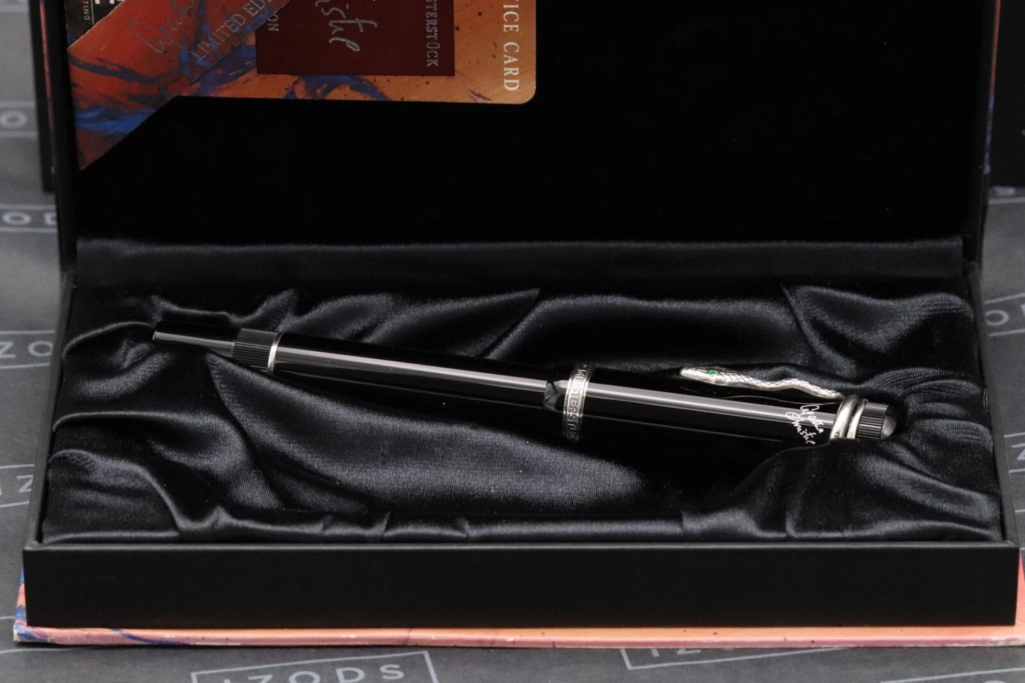 Montblanc Agatha Christie Press 'Emerald Eyes' Fountain Pen - UNUSED image 3