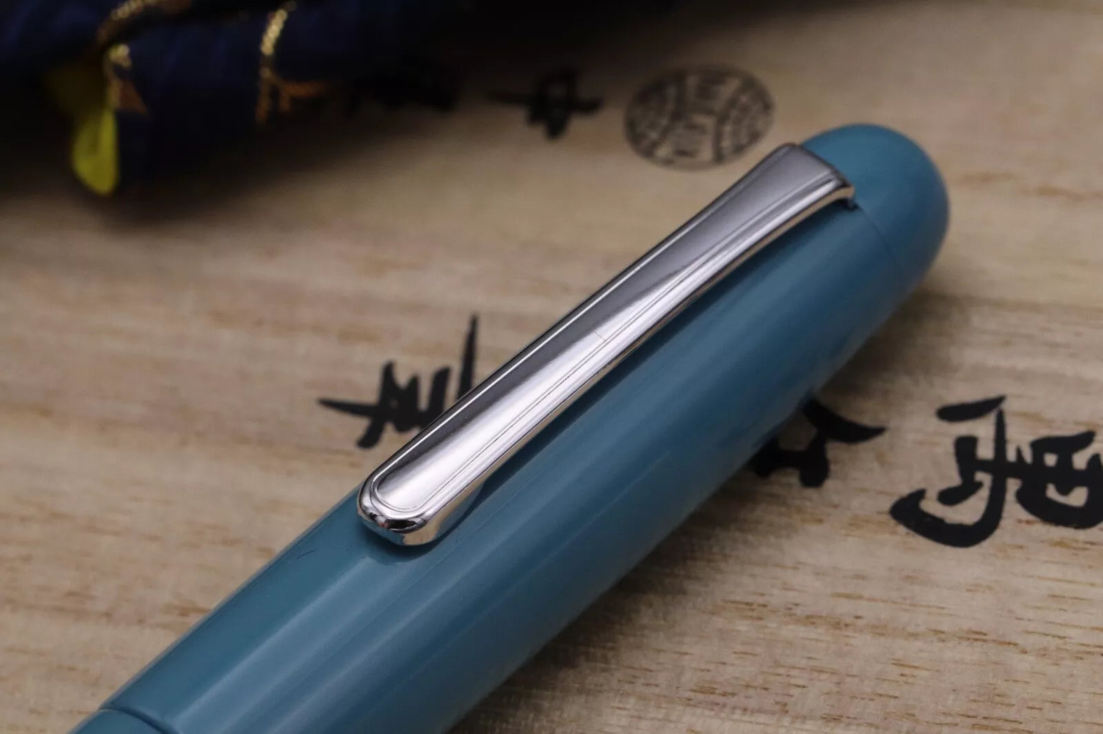 Nakaya Portable Writer Ama-iro Fountain Pen - Broad Nib image 2
