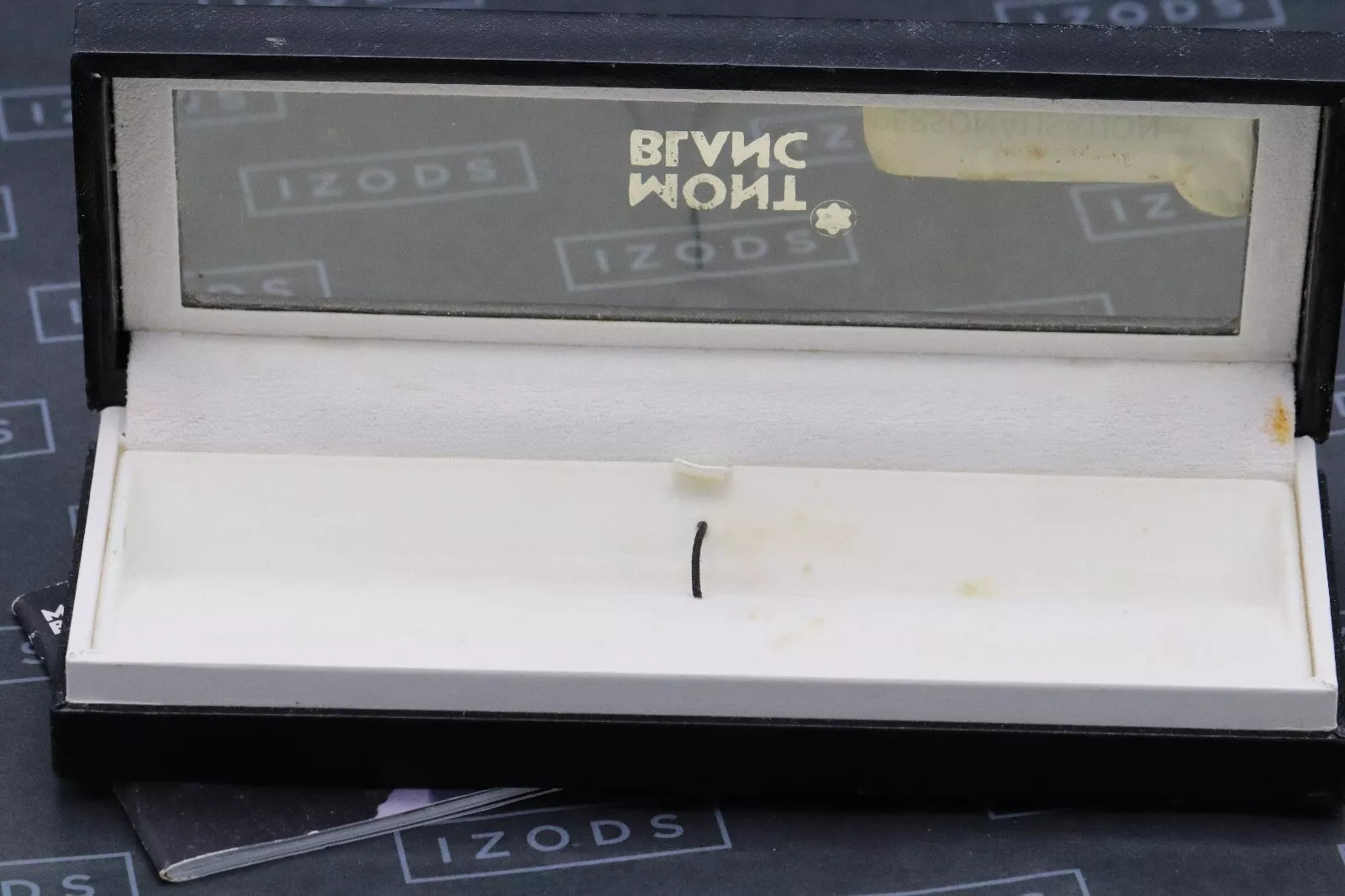 Montblanc Muses Greta Garbo Special Edition Ballpoint Pen image 6