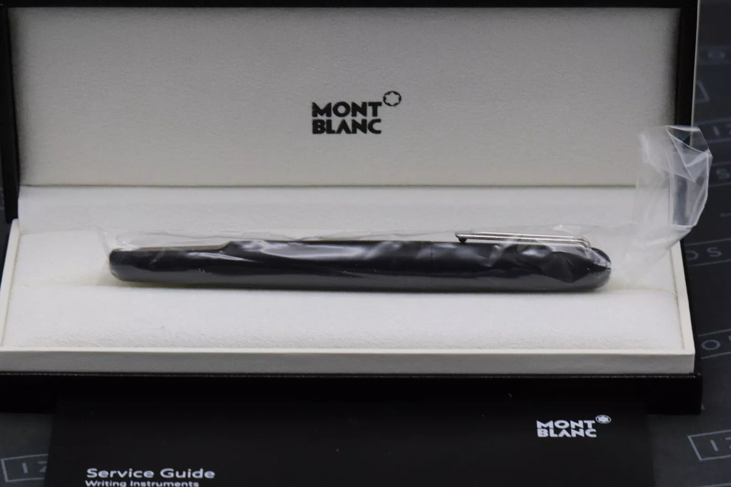 Montblanc M Marc Newson Ultra Black Fountain Pen – Serviced by MB Nov 2024 image 6