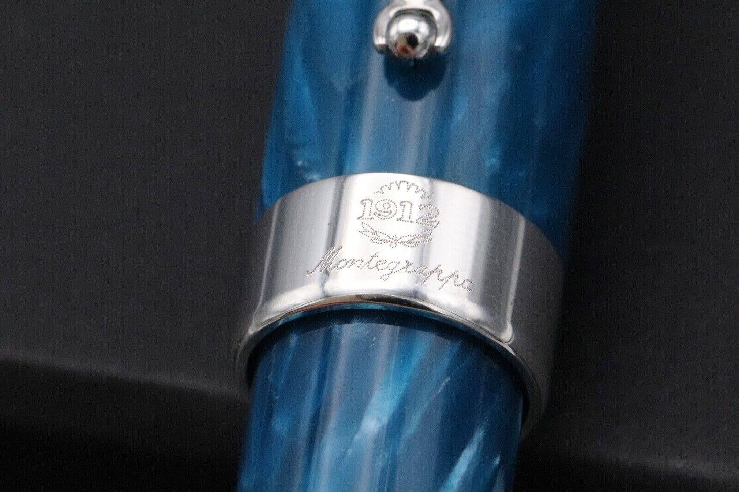 Montegrappa Classica Turquoise Celluloid Fountain Pen image 4