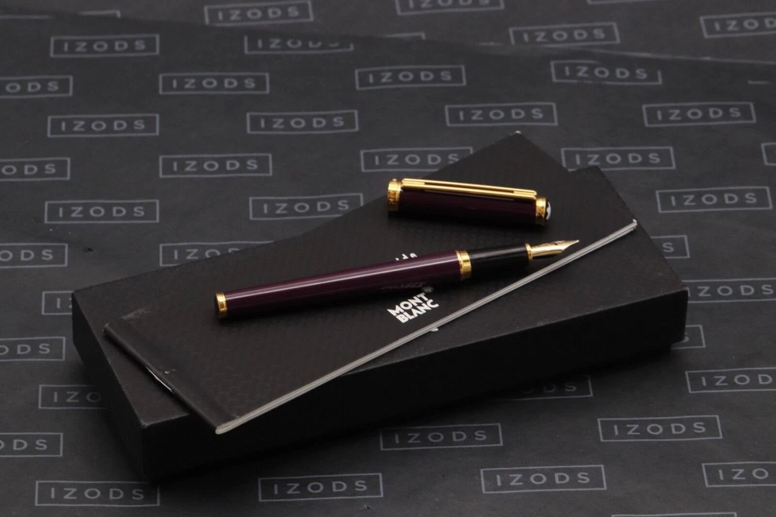 Montblanc Noblesse Oblige Purple Fountain Pen image 0
