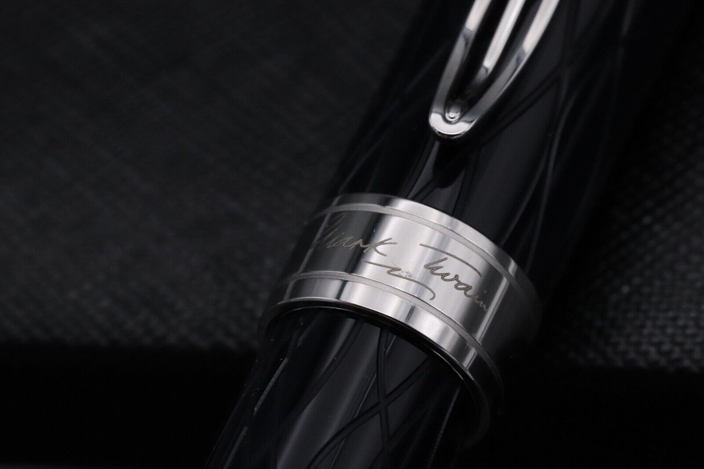 Montblanc Writers Edition Mark Twain Fountain Pen - UNUSED - Fine Nib image 4