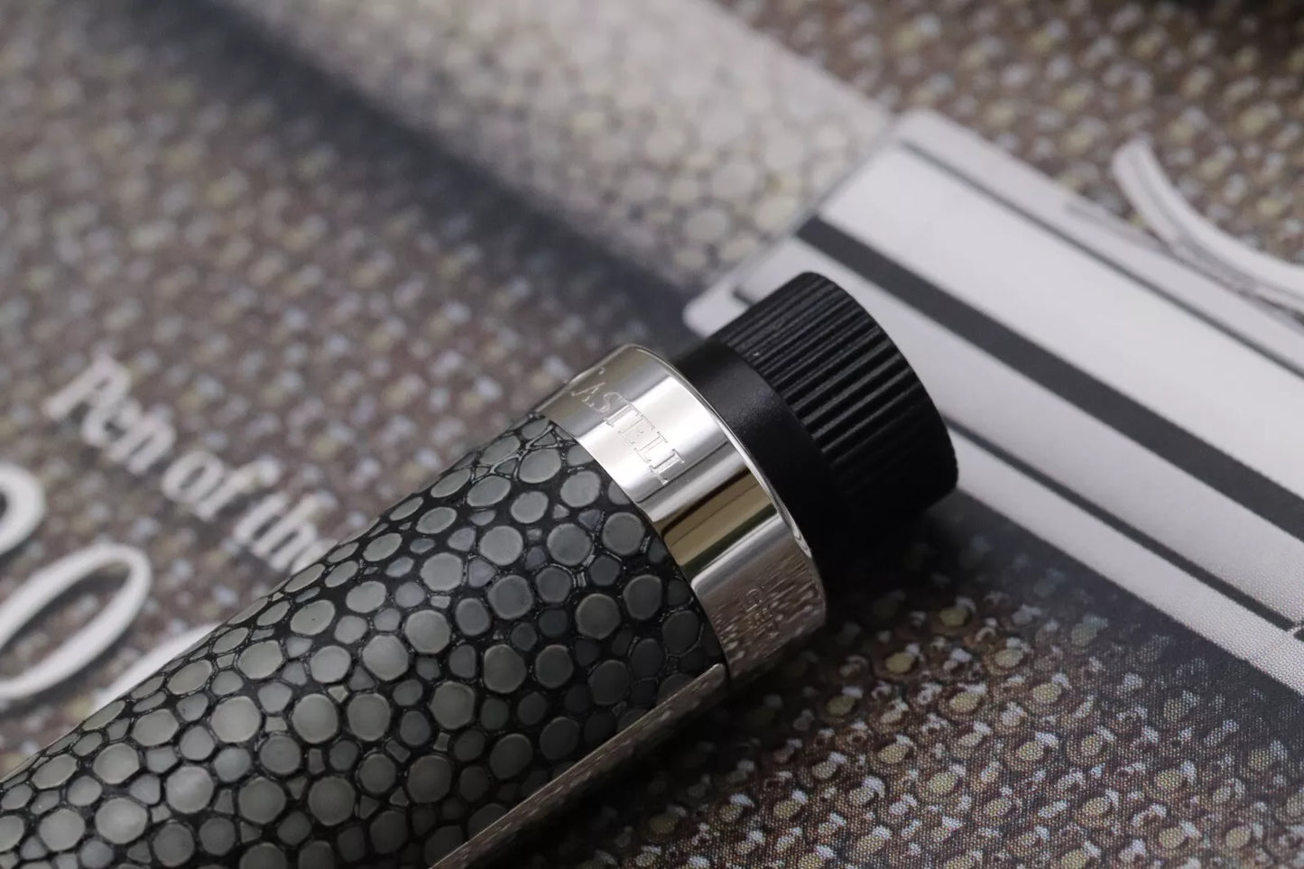 Graf von Faber-Castell Pen of the Year 2005 Galuchet Fountain Pen - UNUSED image 6