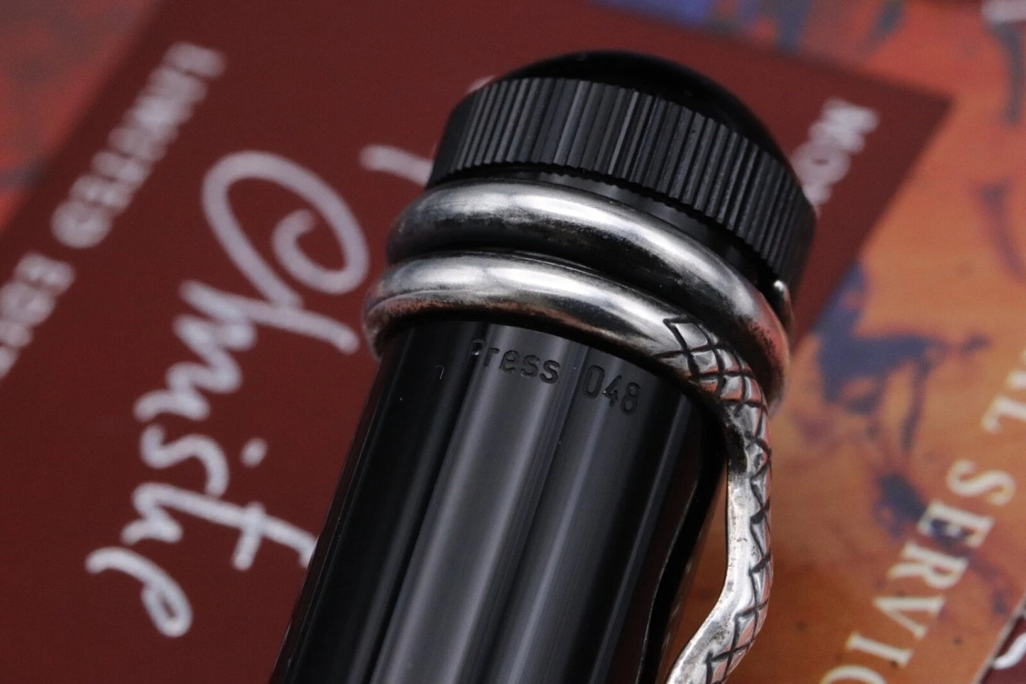 Montblanc Agatha Christie Press 'Emerald Eyes' Fountain Pen - UNUSED image 7