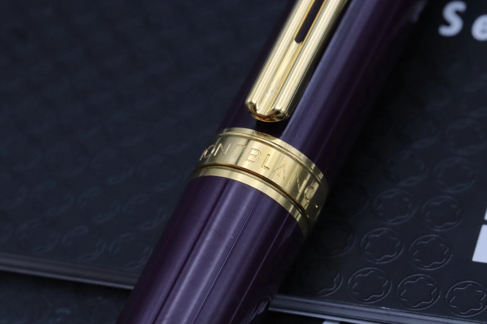 Montblanc Noblesse Oblige Purple Fountain Pen image 7