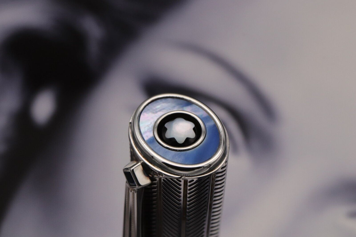 Montblanc Muses Marlene Dietrich Commemoration Edition Fountain Pen - UNUSED image 4