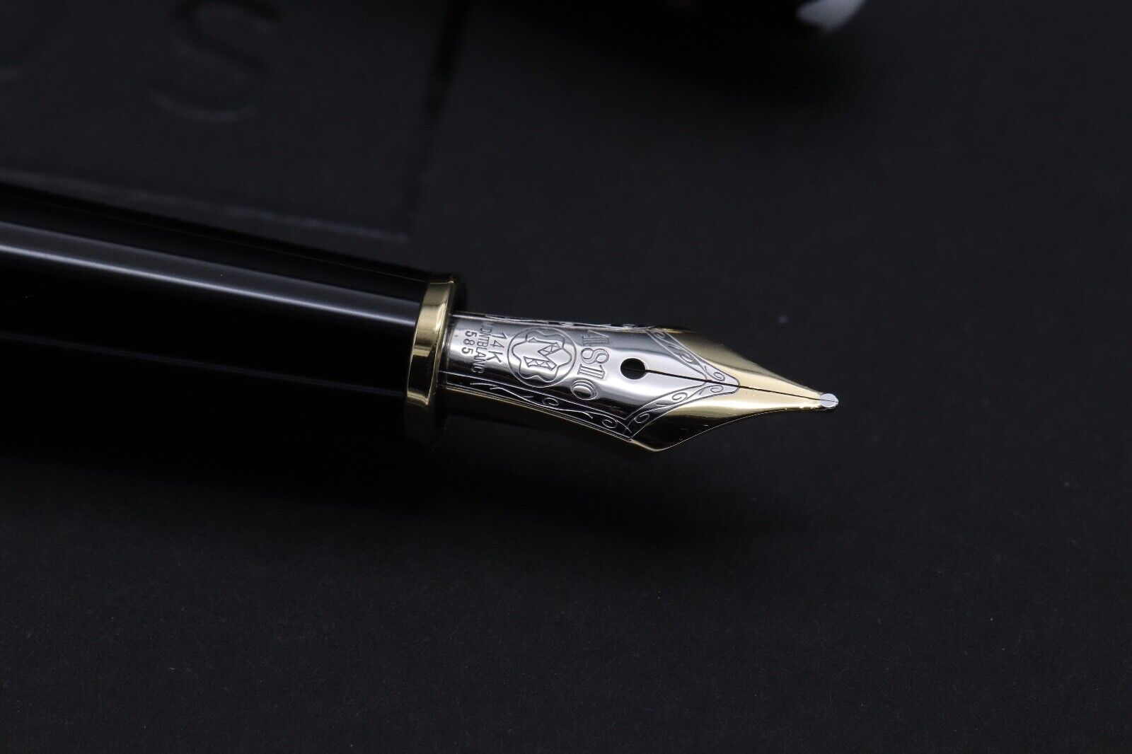 Montblanc Meisterstuck 144 Classique Gold Coated Fountain Pen - 1991-92 image 2