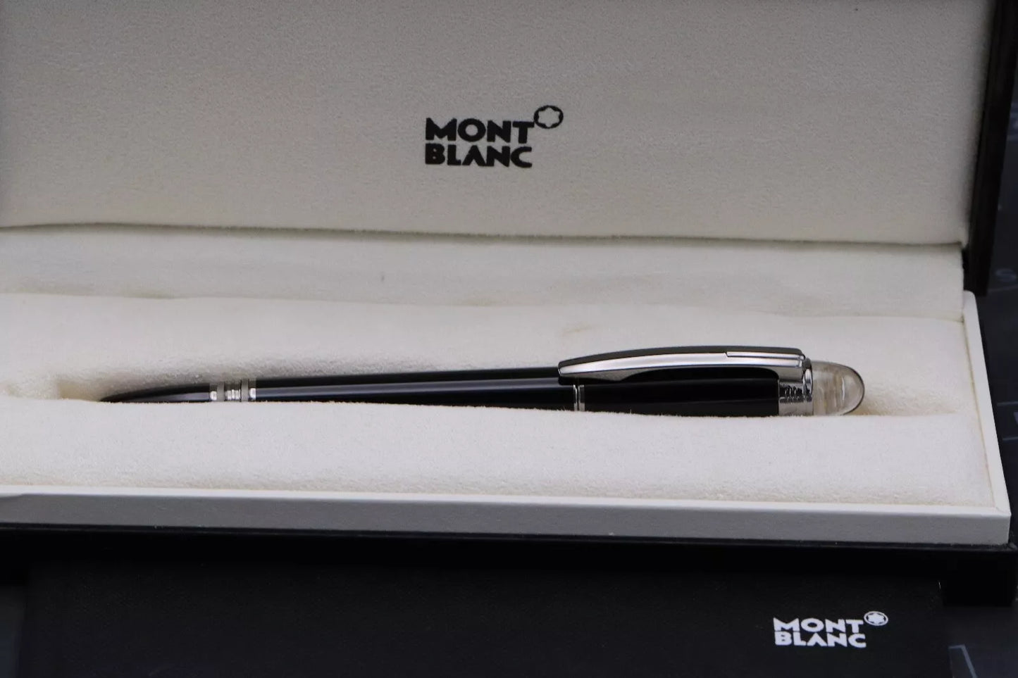 Montblanc Starwalker Midnight Black Rollerball / Fineliner Pen image 5