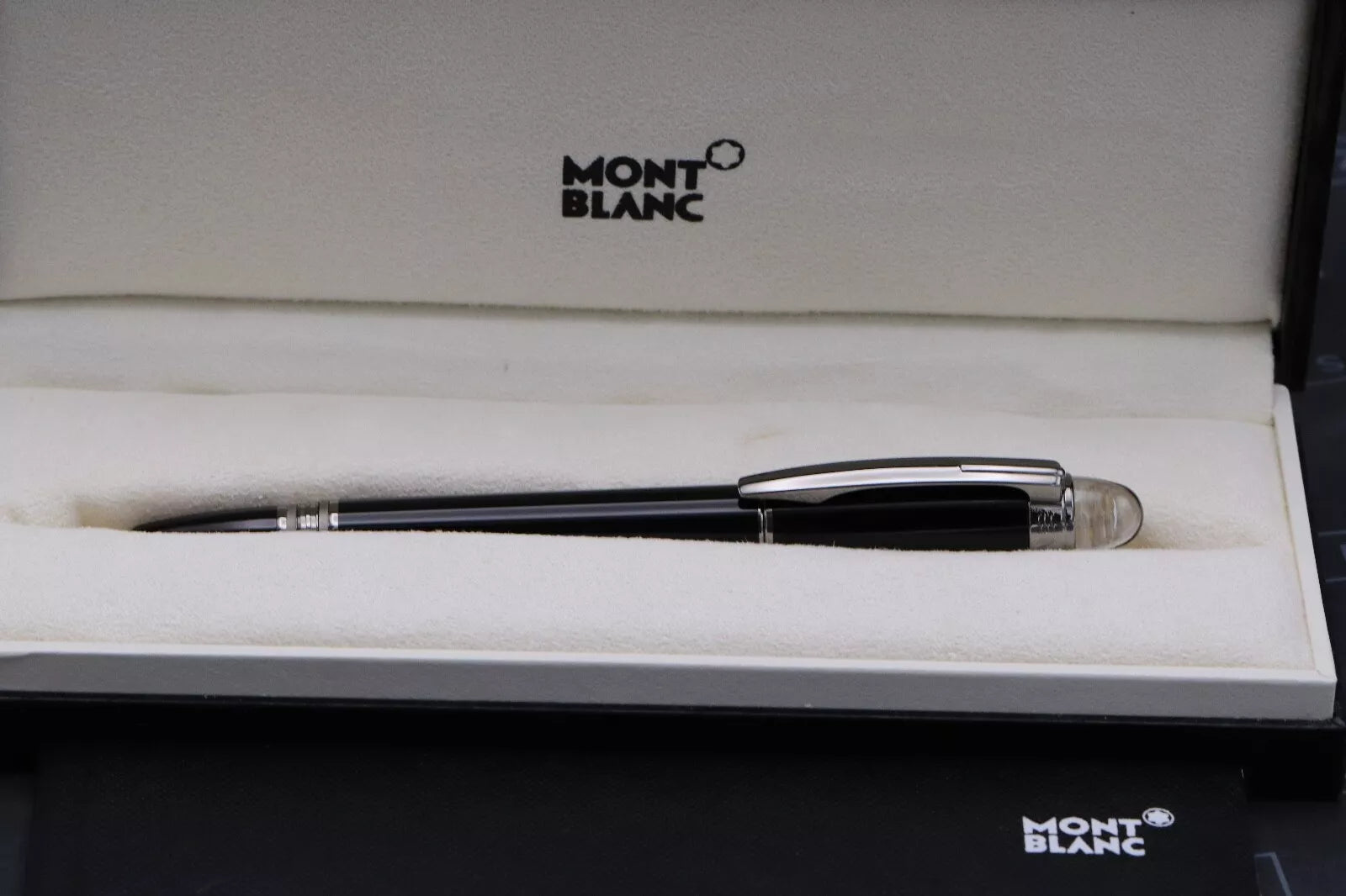 Montblanc Starwalker Midnight Black Rollerball / Fineliner Pen image 5