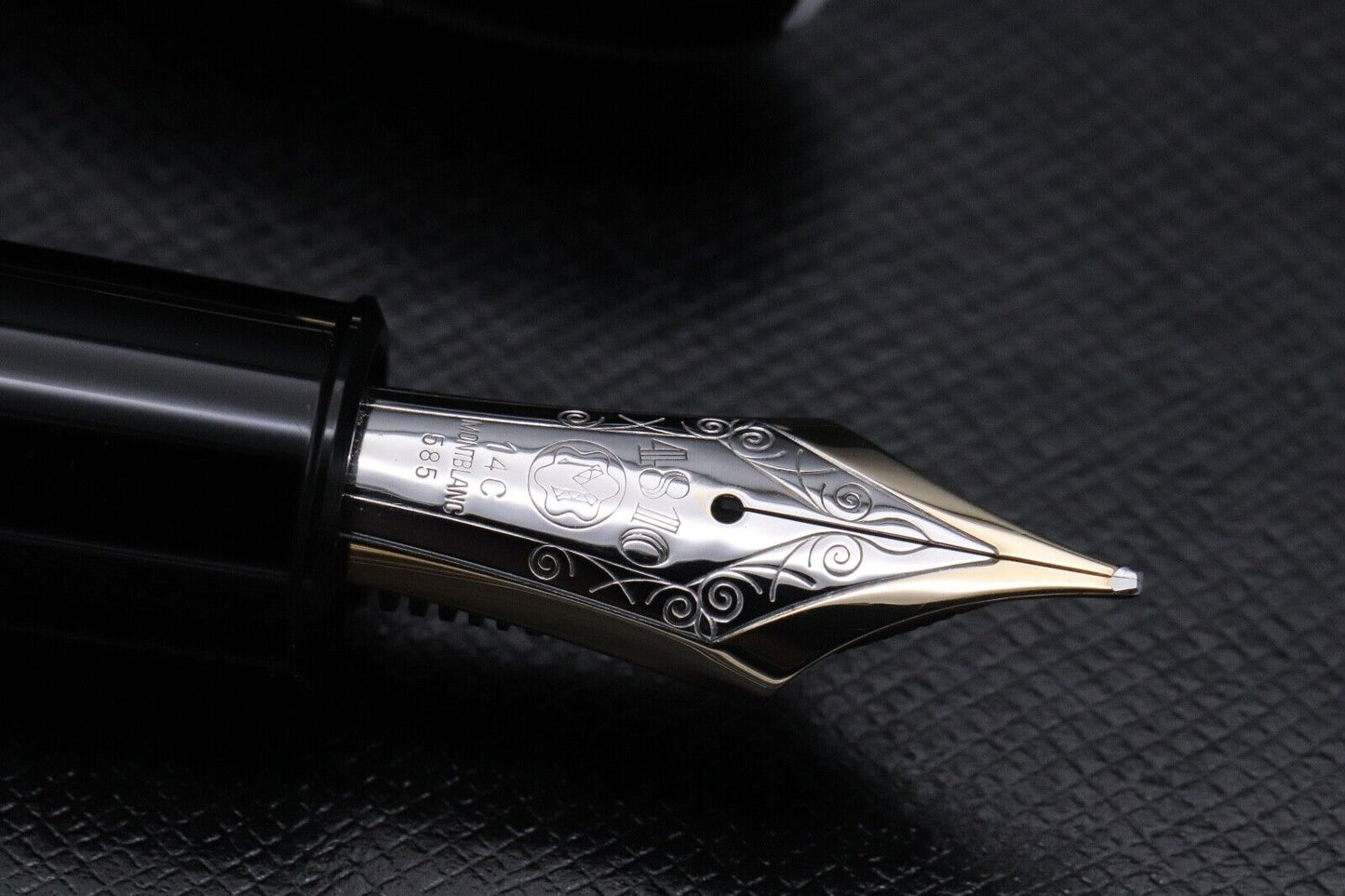 Montblanc Meisterstuck 149 Gold-Coated Fountain Pen - 1972-75 - Broad Nib image 2