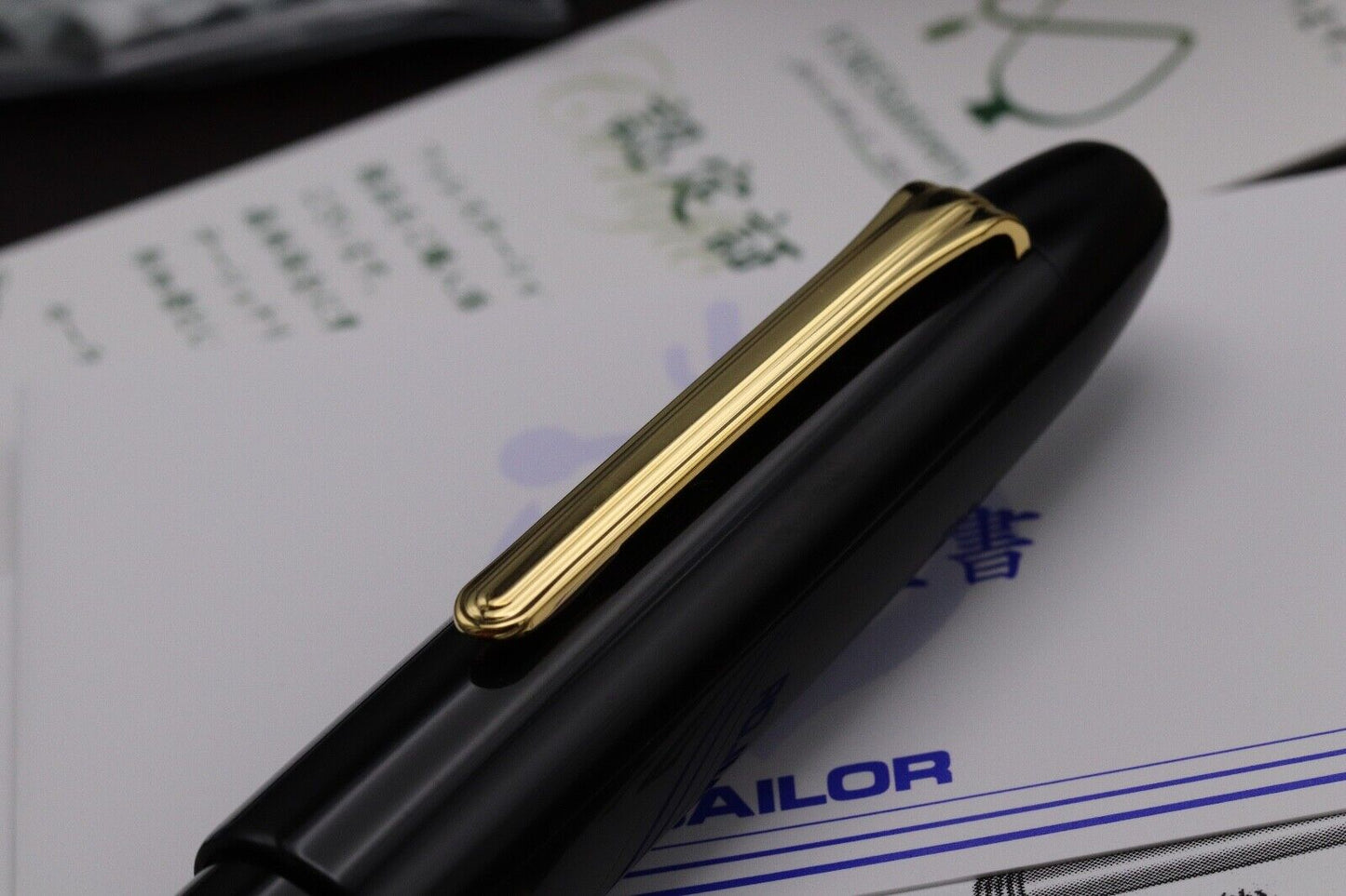 Sailor King of Pen Black Ebonite Gold Trim Fountain Pen - Broad Nib image 3