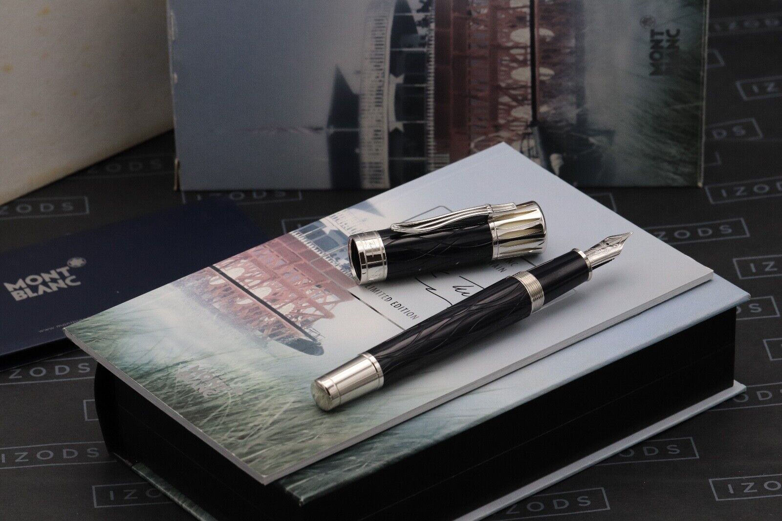 Montblanc Writers Edition Mark Twain Fountain Pen image 0